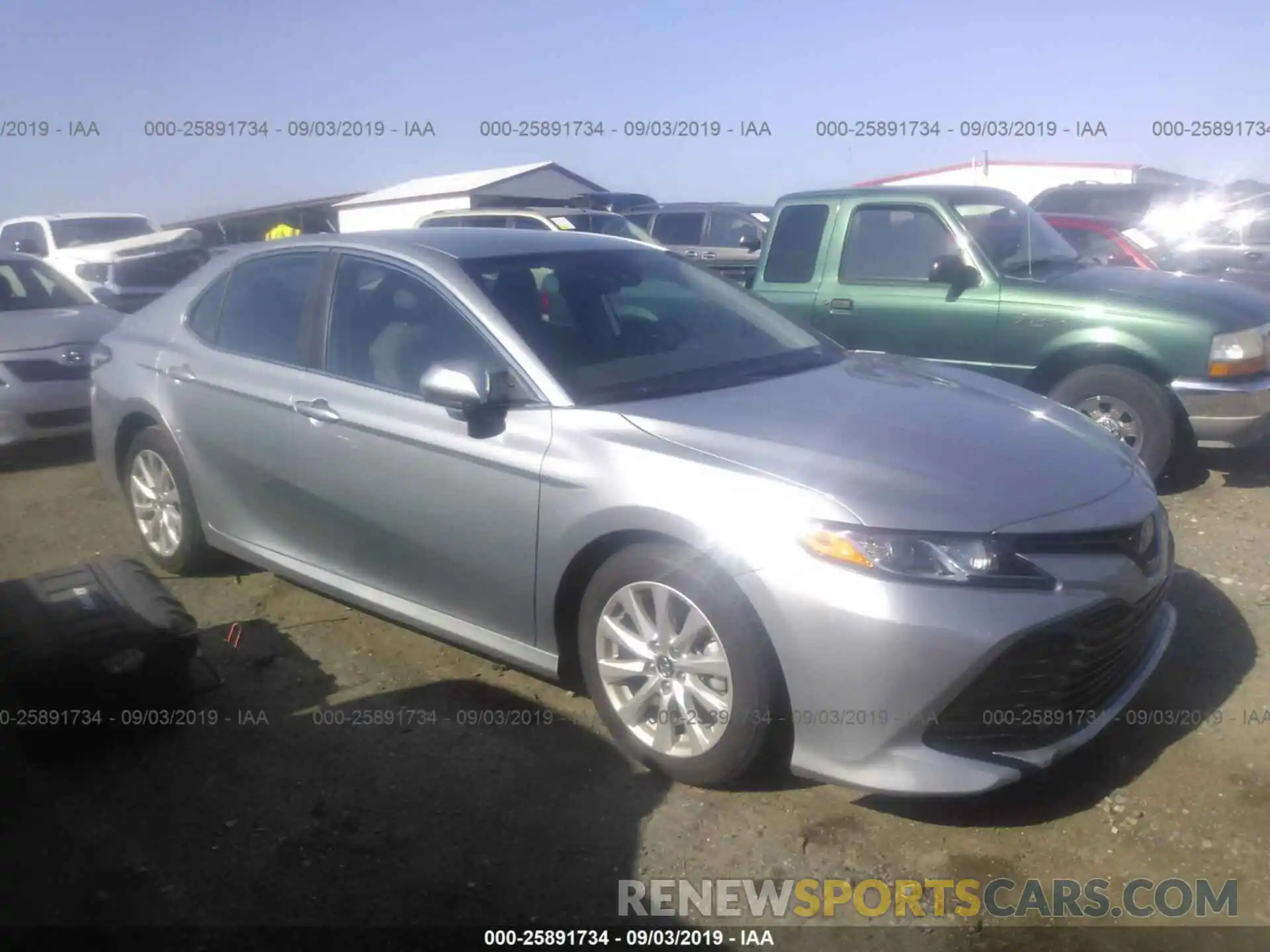 1 Photograph of a damaged car 4T1B11HKXKU226393 TOYOTA CAMRY 2019