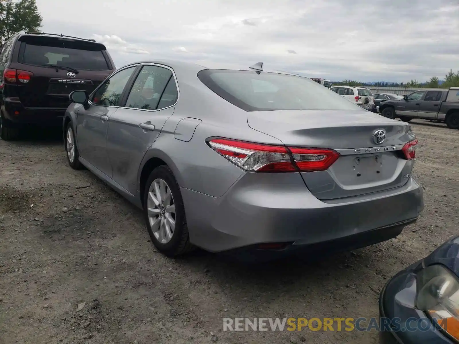 3 Photograph of a damaged car 4T1B11HKXKU226667 TOYOTA CAMRY 2019