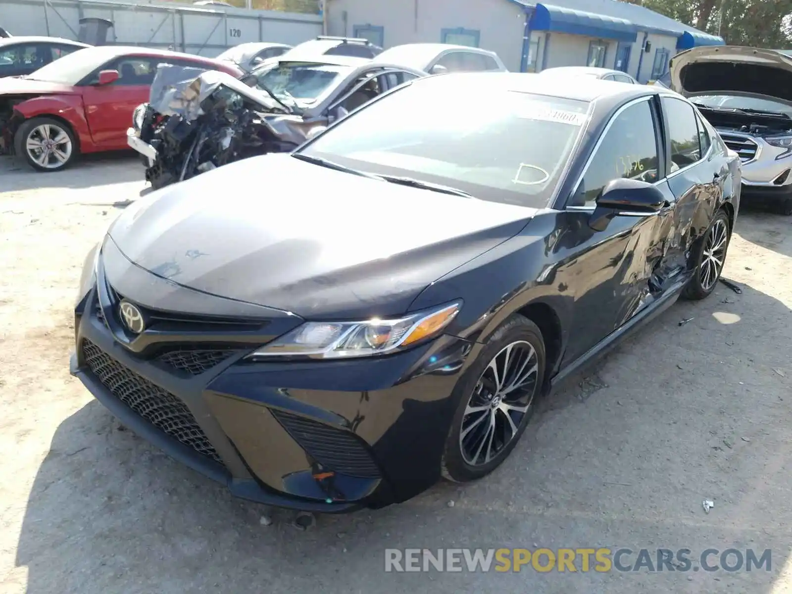 2 Photograph of a damaged car 4T1B11HKXKU227575 TOYOTA CAMRY 2019