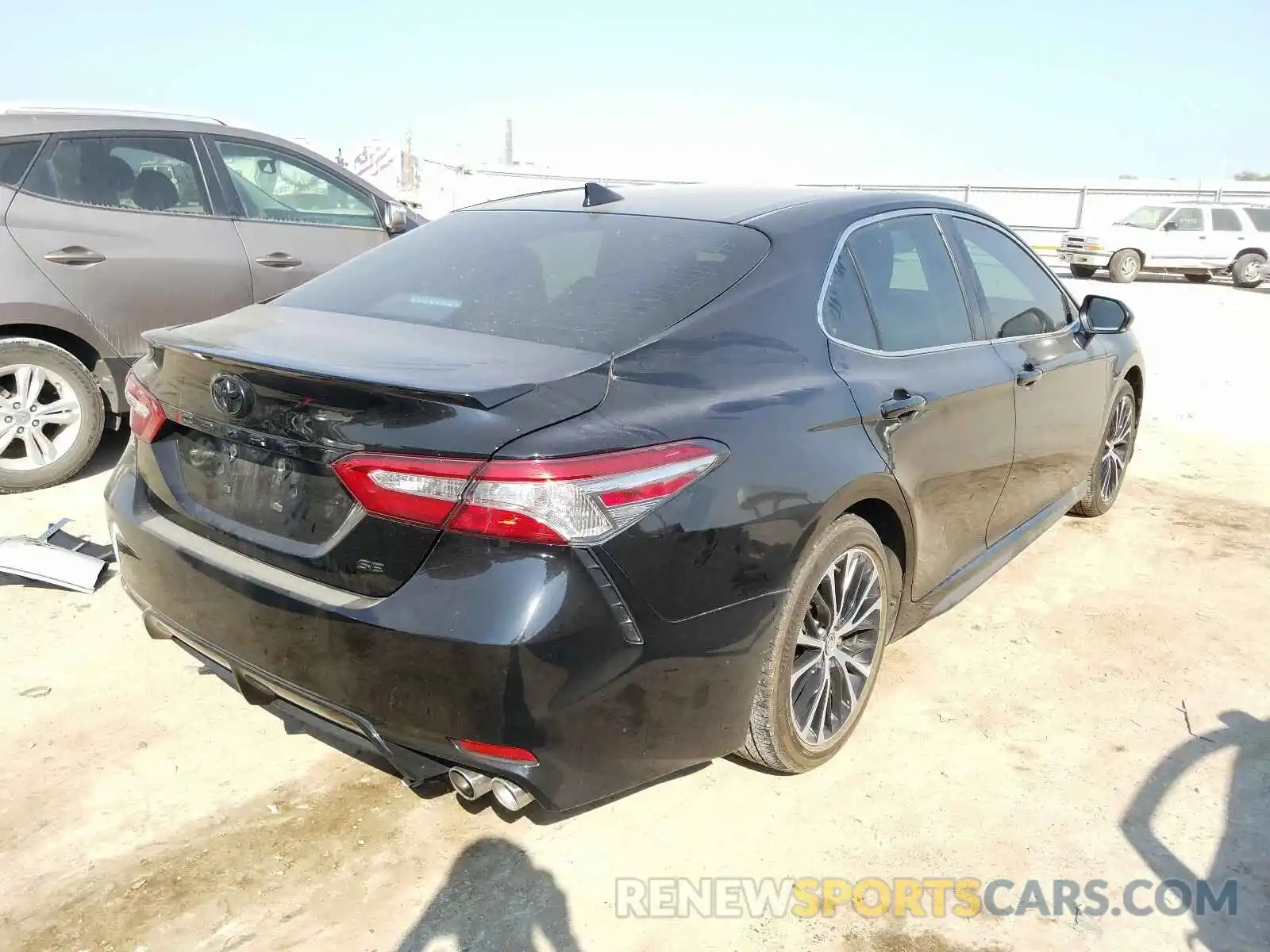 4 Photograph of a damaged car 4T1B11HKXKU227575 TOYOTA CAMRY 2019