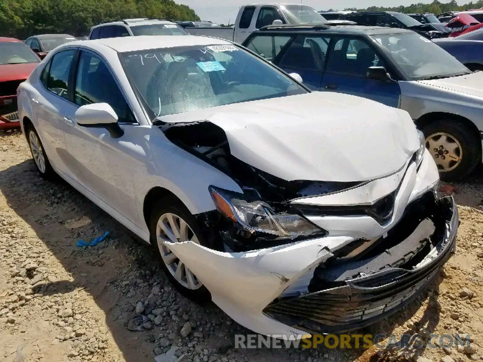 1 Photograph of a damaged car 4T1B11HKXKU227916 TOYOTA CAMRY 2019