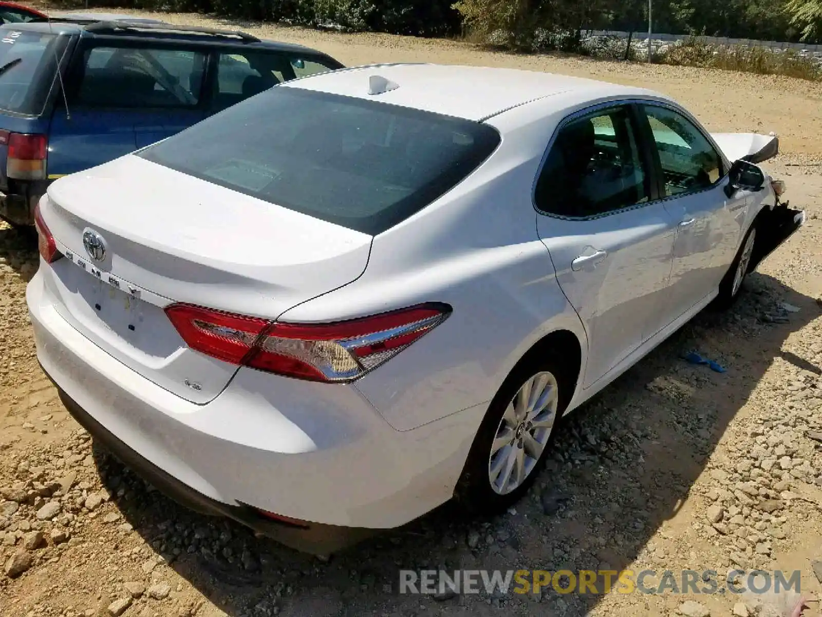 4 Photograph of a damaged car 4T1B11HKXKU227916 TOYOTA CAMRY 2019