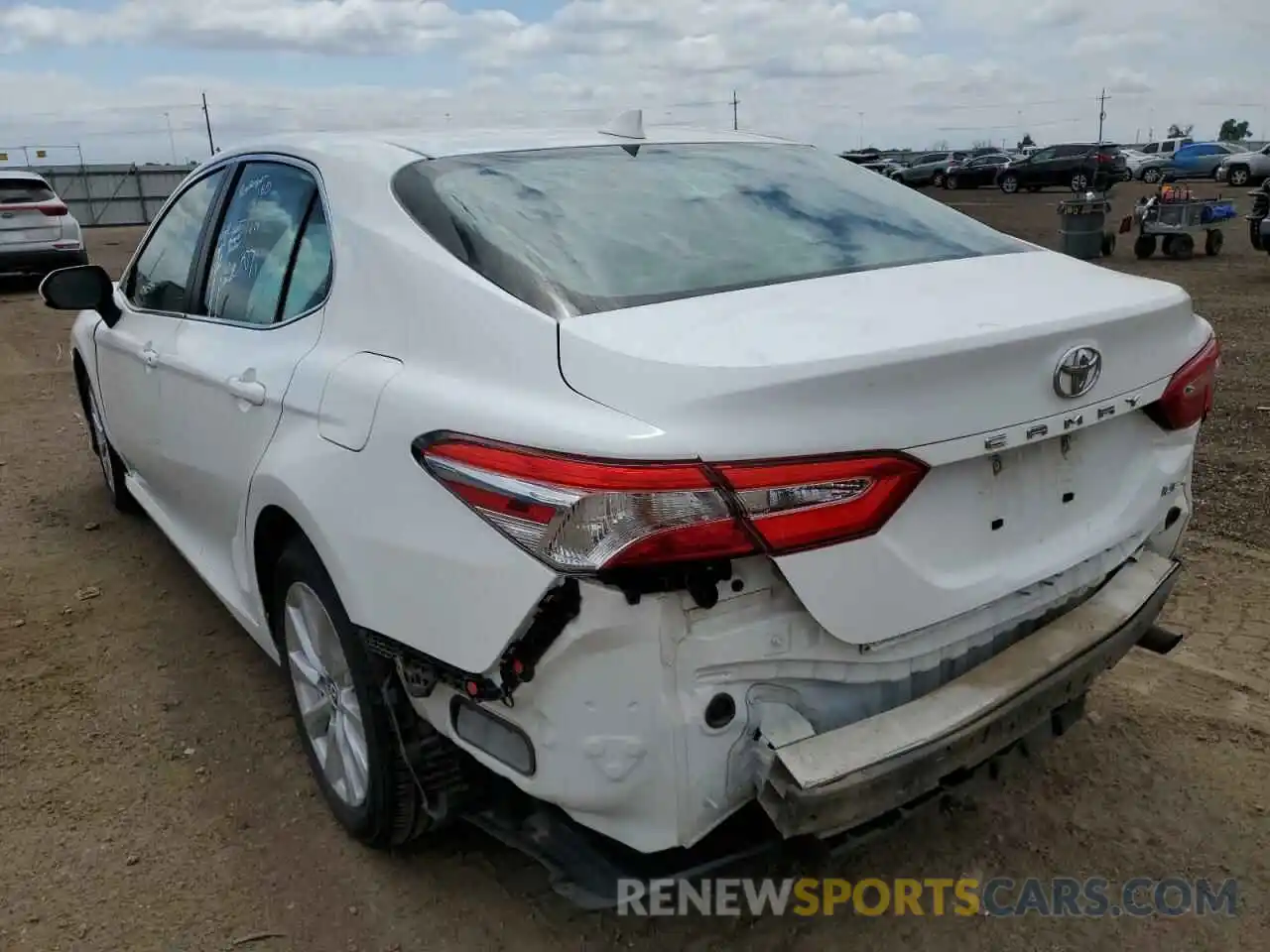 3 Photograph of a damaged car 4T1B11HKXKU228189 TOYOTA CAMRY 2019