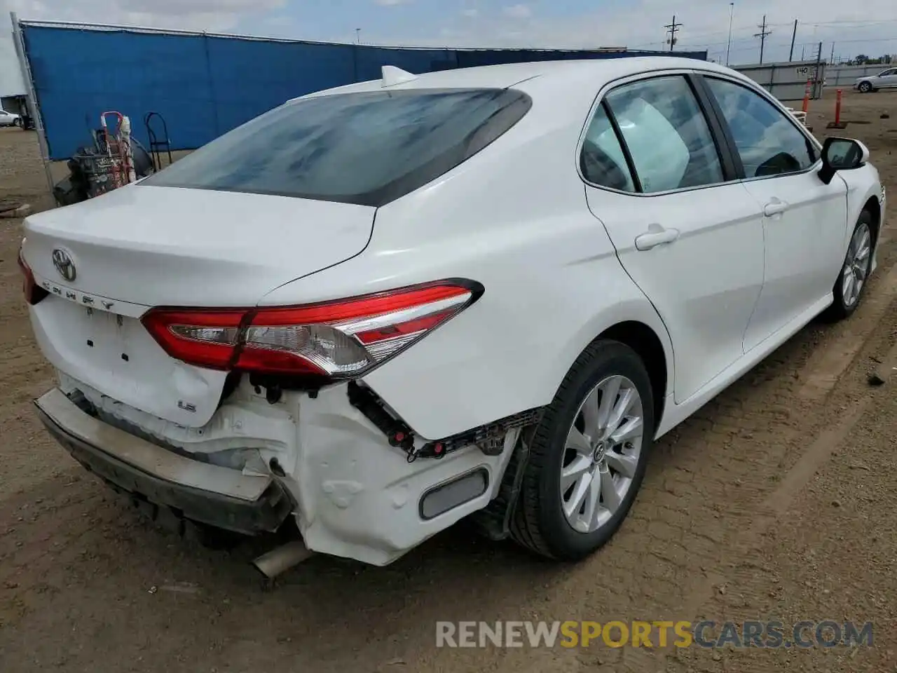 4 Фотография поврежденного автомобиля 4T1B11HKXKU228189 TOYOTA CAMRY 2019