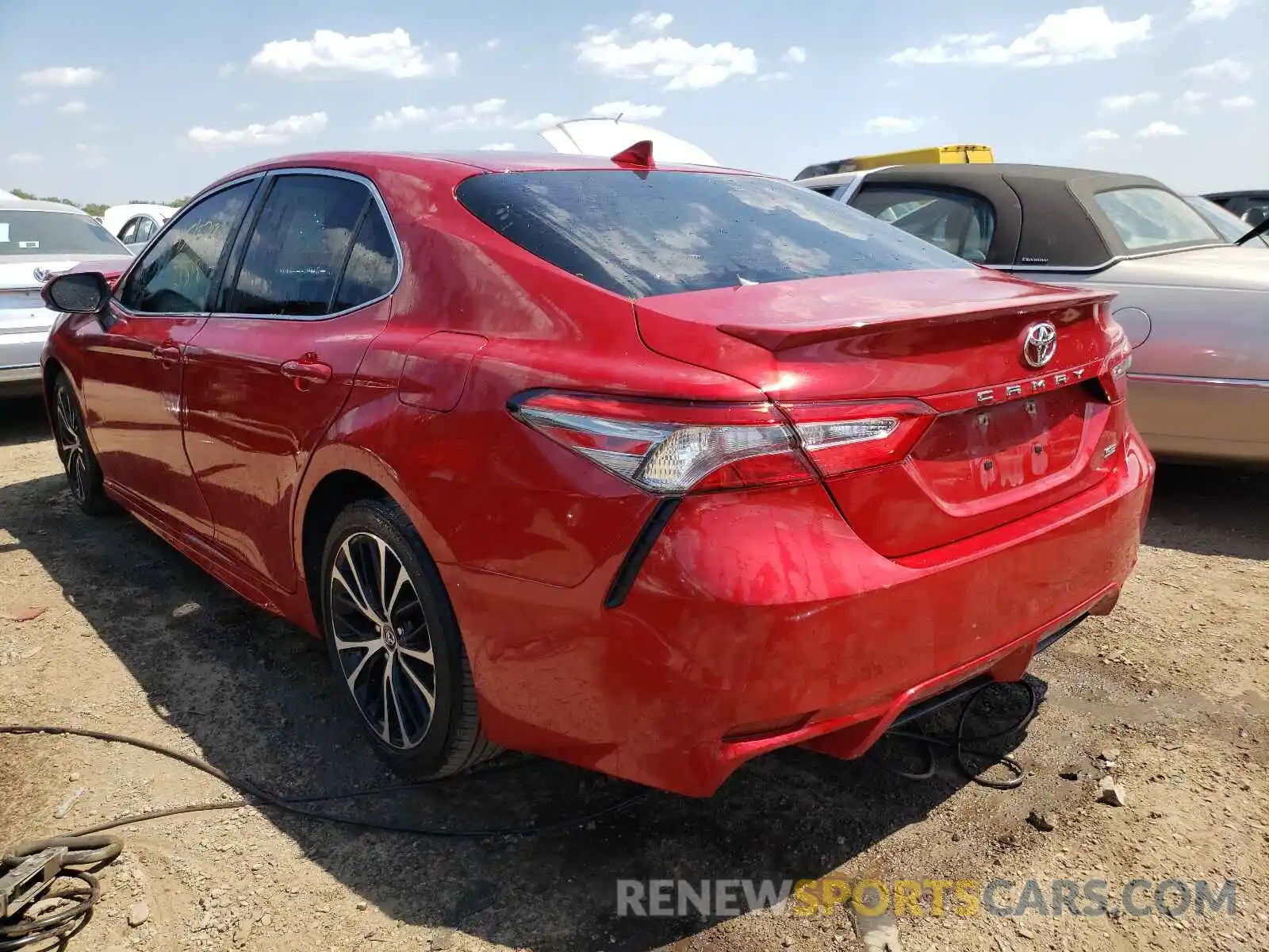 3 Photograph of a damaged car 4T1B11HKXKU228693 TOYOTA CAMRY 2019