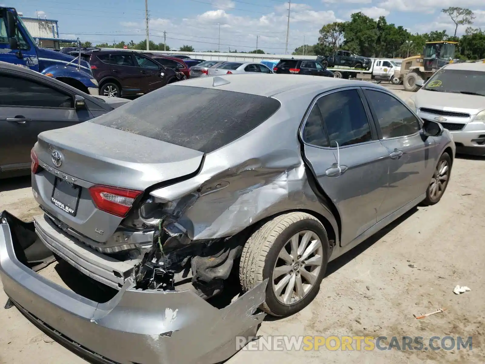 4 Photograph of a damaged car 4T1B11HKXKU228905 TOYOTA CAMRY 2019