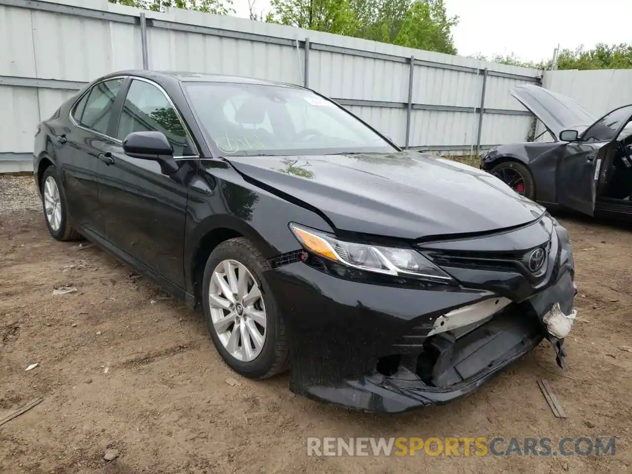 1 Фотография поврежденного автомобиля 4T1B11HKXKU229004 TOYOTA CAMRY 2019