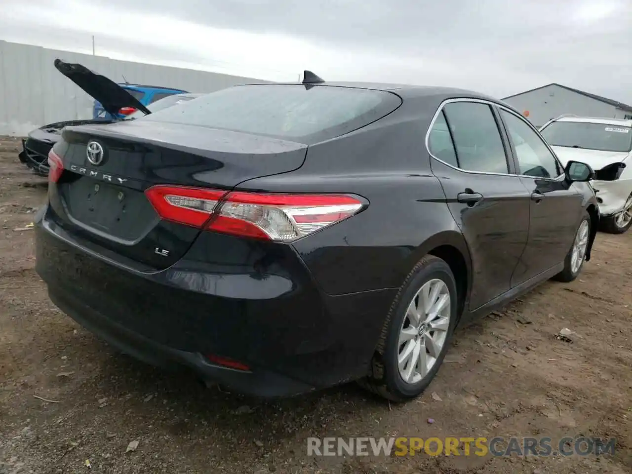 4 Фотография поврежденного автомобиля 4T1B11HKXKU229004 TOYOTA CAMRY 2019