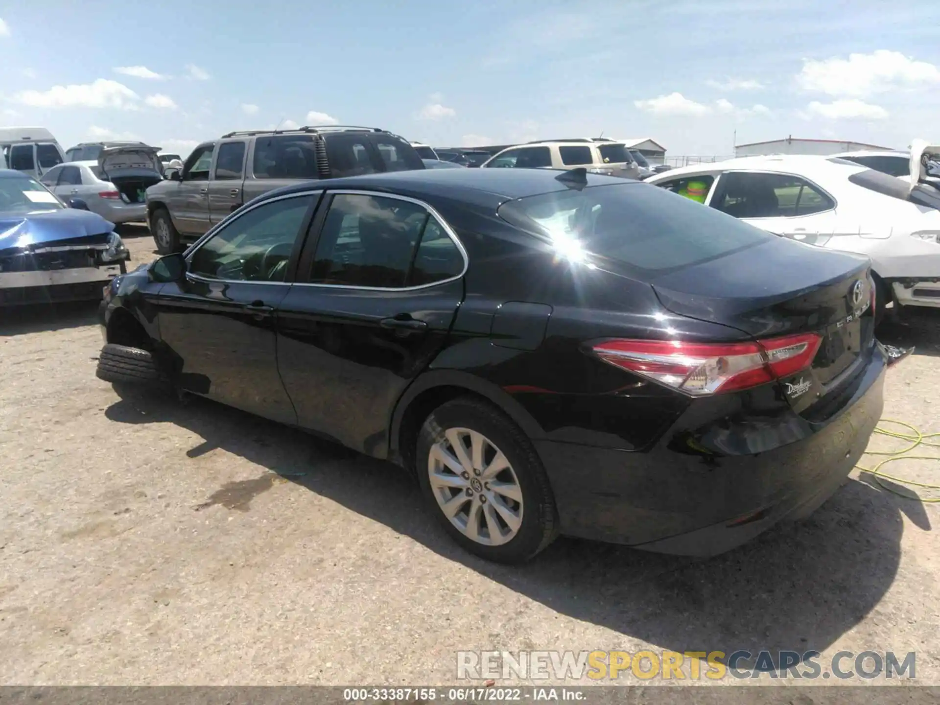 3 Photograph of a damaged car 4T1B11HKXKU229102 TOYOTA CAMRY 2019