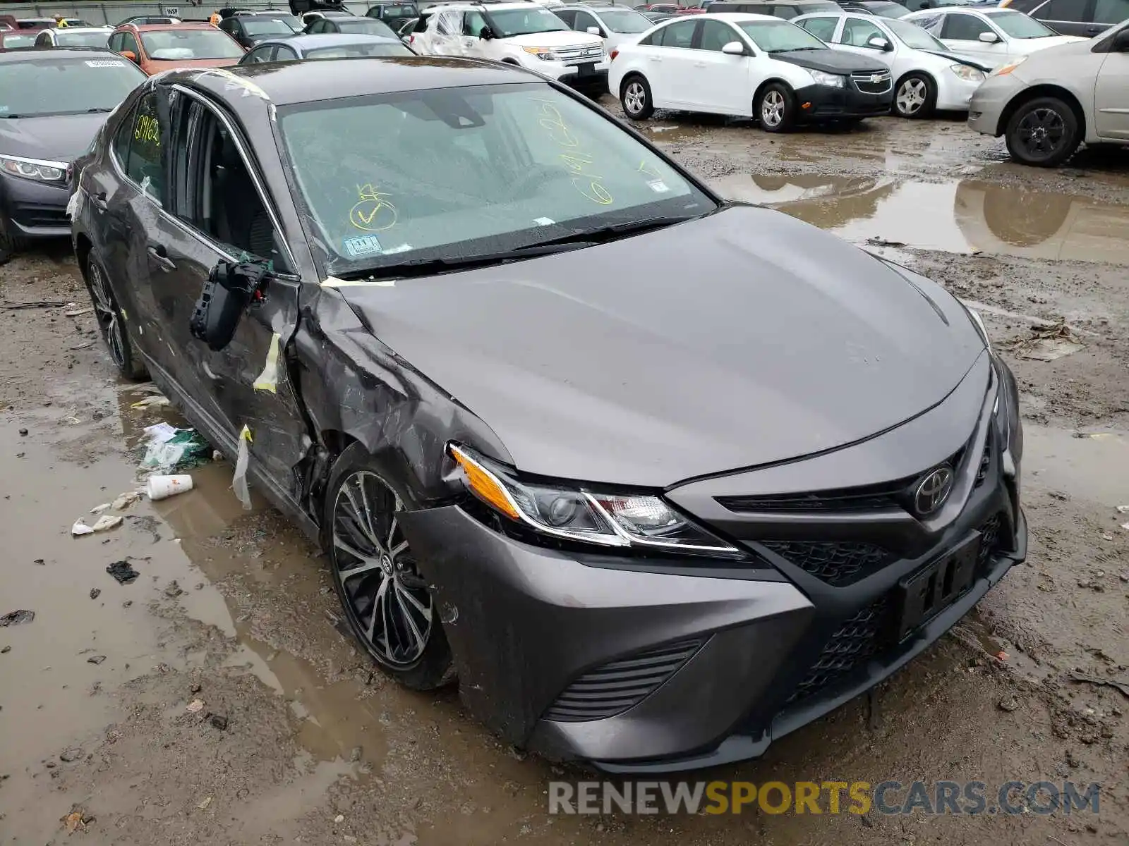 1 Photograph of a damaged car 4T1B11HKXKU229519 TOYOTA CAMRY 2019