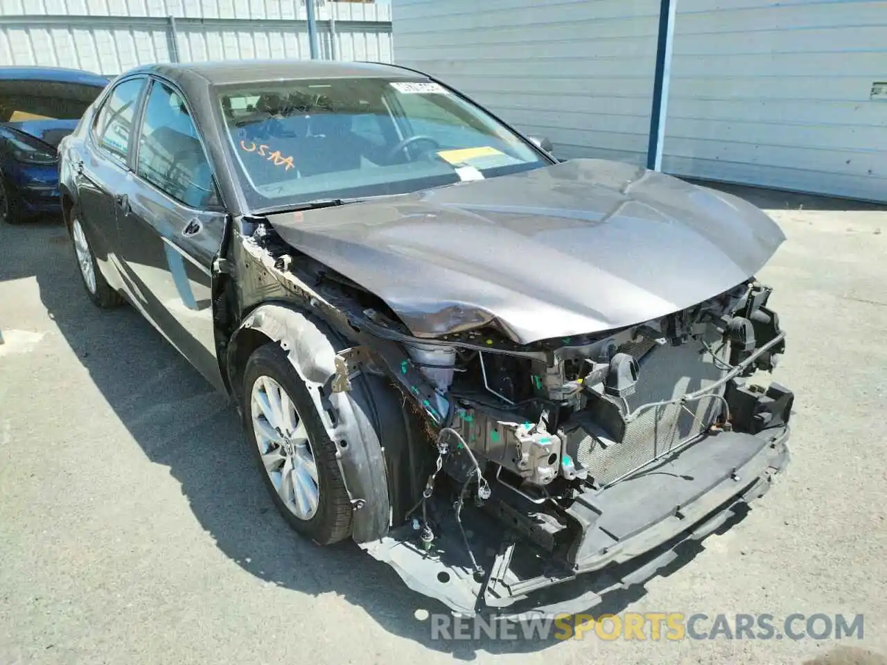 1 Photograph of a damaged car 4T1B11HKXKU230556 TOYOTA CAMRY 2019