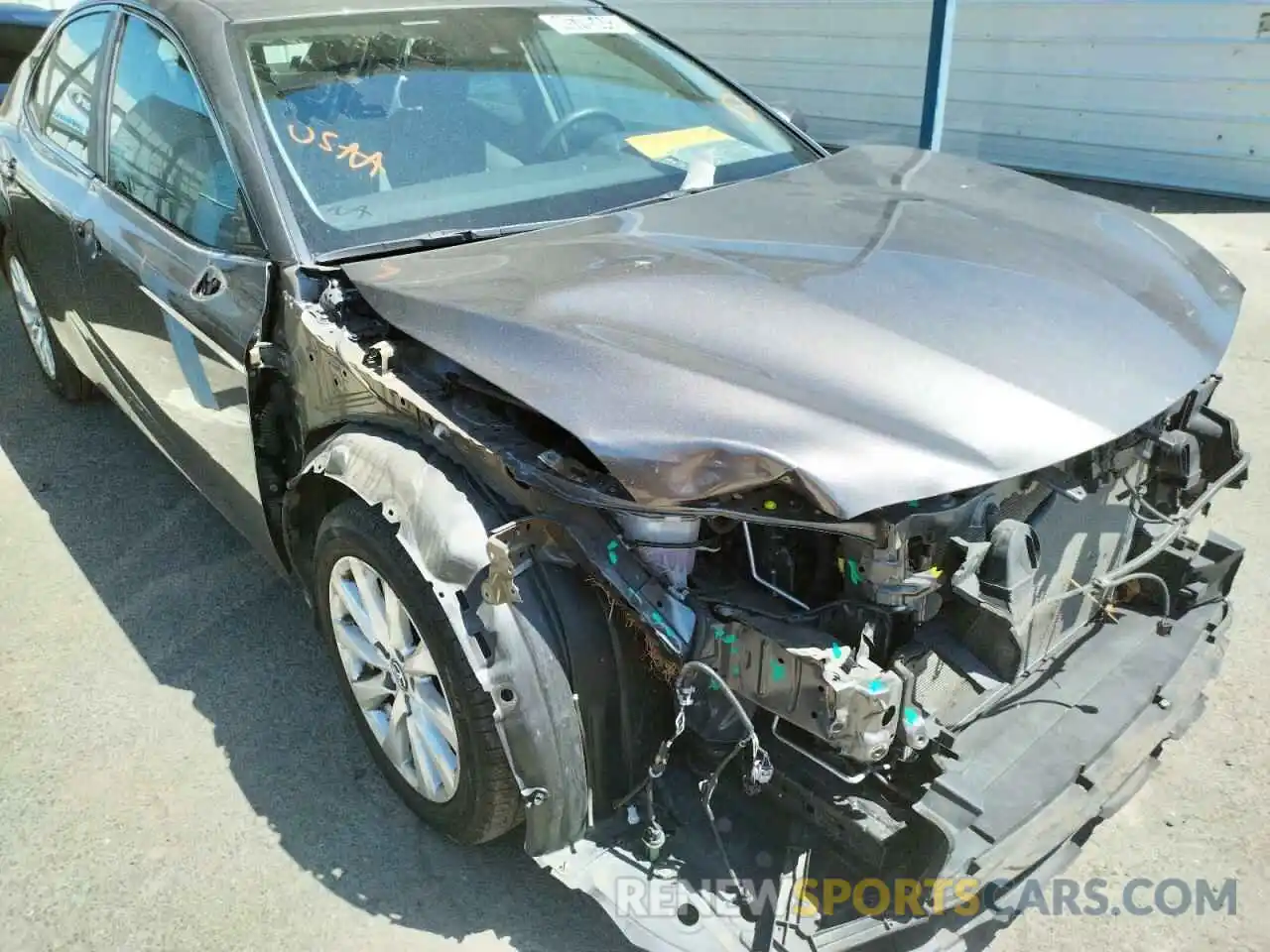 9 Photograph of a damaged car 4T1B11HKXKU230556 TOYOTA CAMRY 2019