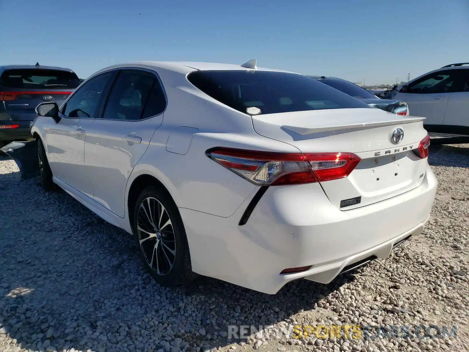 3 Photograph of a damaged car 4T1B11HKXKU230654 TOYOTA CAMRY 2019