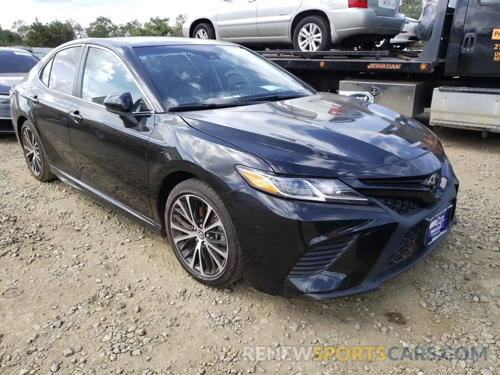 1 Photograph of a damaged car 4T1B11HKXKU230900 TOYOTA CAMRY 2019