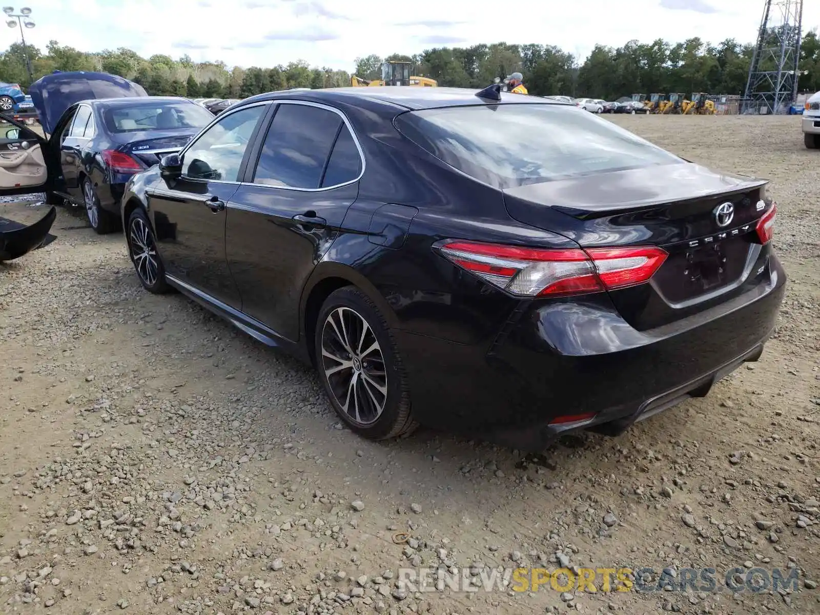 3 Photograph of a damaged car 4T1B11HKXKU230900 TOYOTA CAMRY 2019