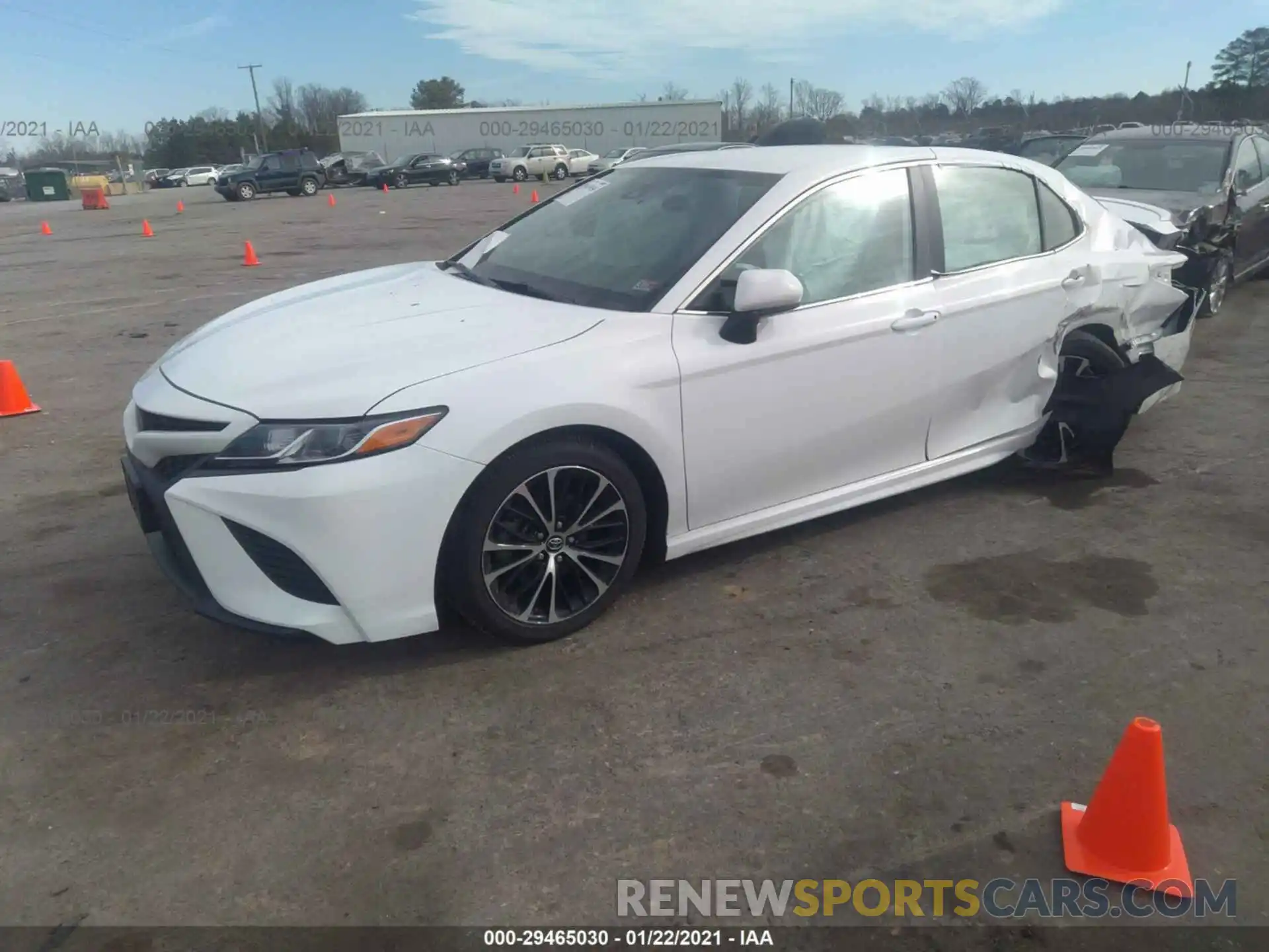 2 Photograph of a damaged car 4T1B11HKXKU231397 TOYOTA CAMRY 2019