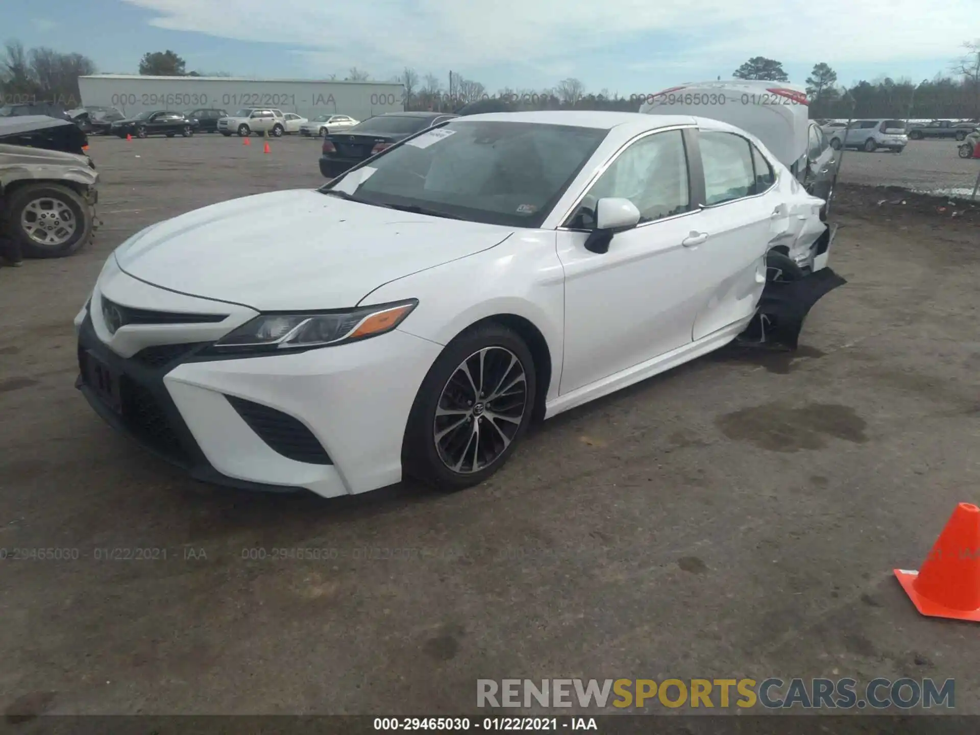 4 Photograph of a damaged car 4T1B11HKXKU231397 TOYOTA CAMRY 2019