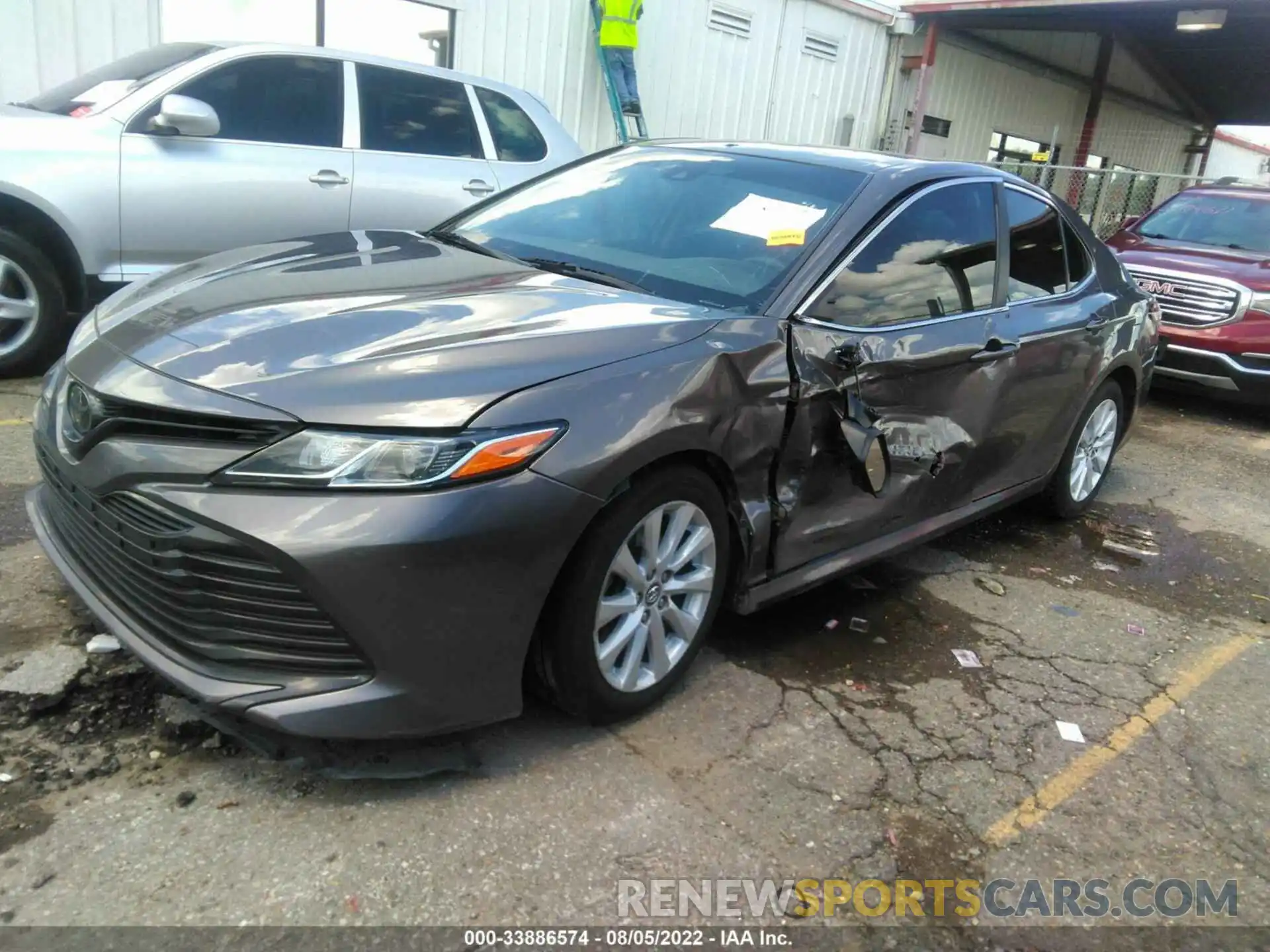 2 Photograph of a damaged car 4T1B11HKXKU231688 TOYOTA CAMRY 2019