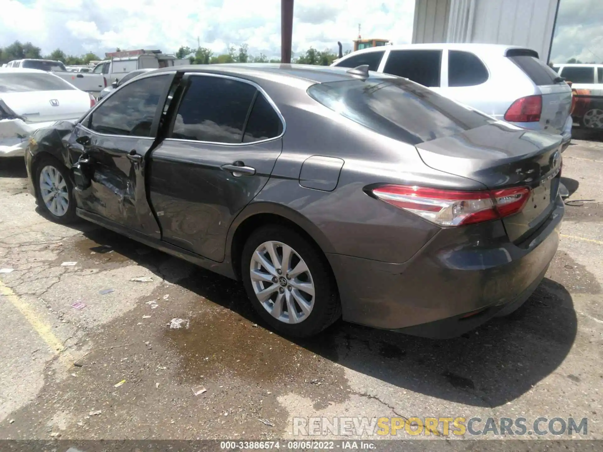 3 Photograph of a damaged car 4T1B11HKXKU231688 TOYOTA CAMRY 2019