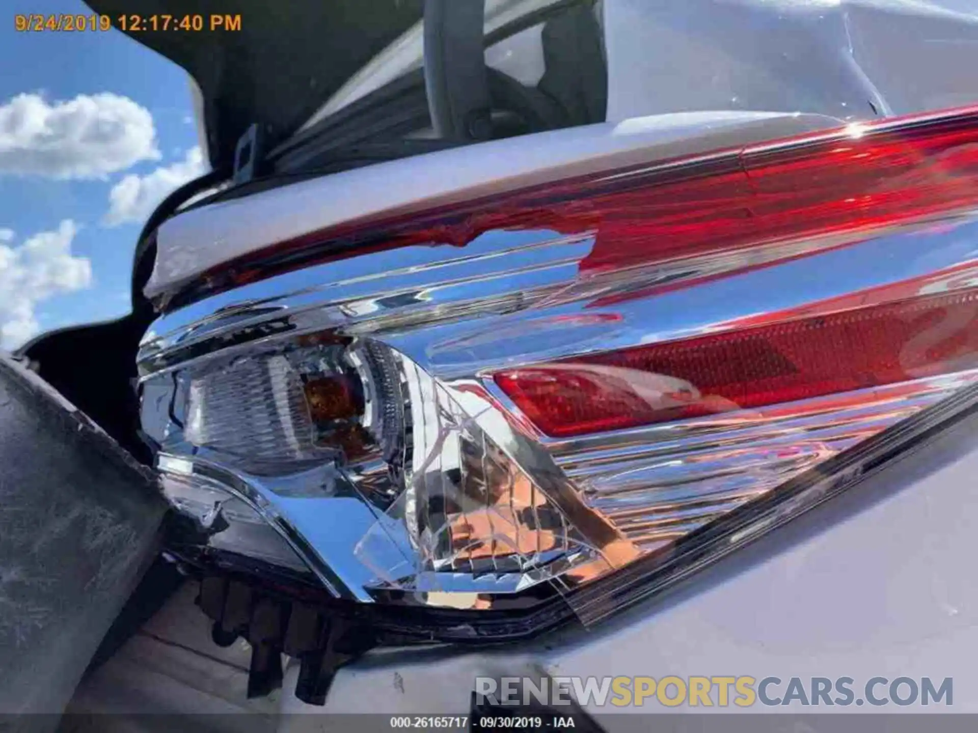 13 Photograph of a damaged car 4T1B11HKXKU232257 TOYOTA CAMRY 2019