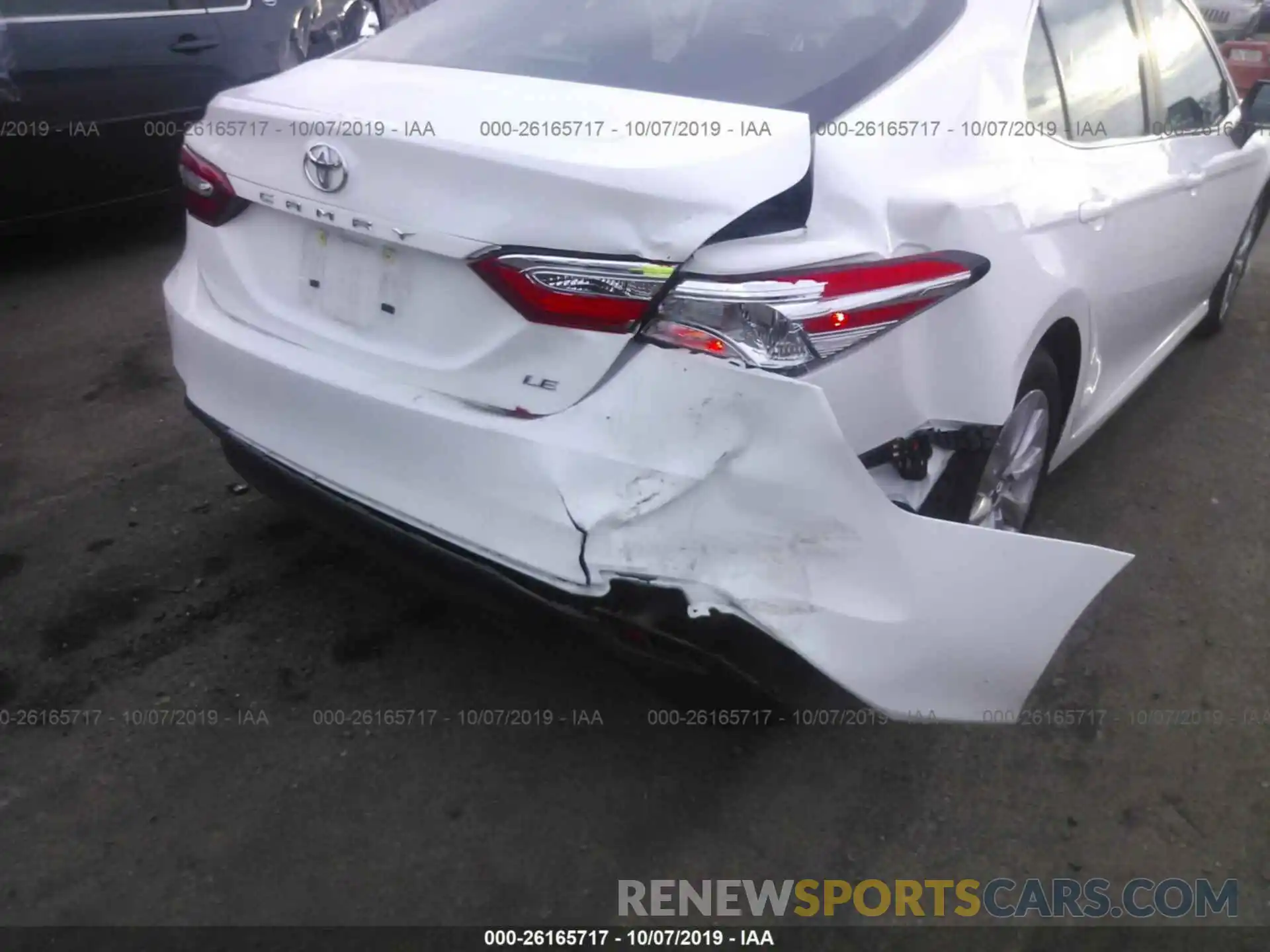 6 Photograph of a damaged car 4T1B11HKXKU232257 TOYOTA CAMRY 2019