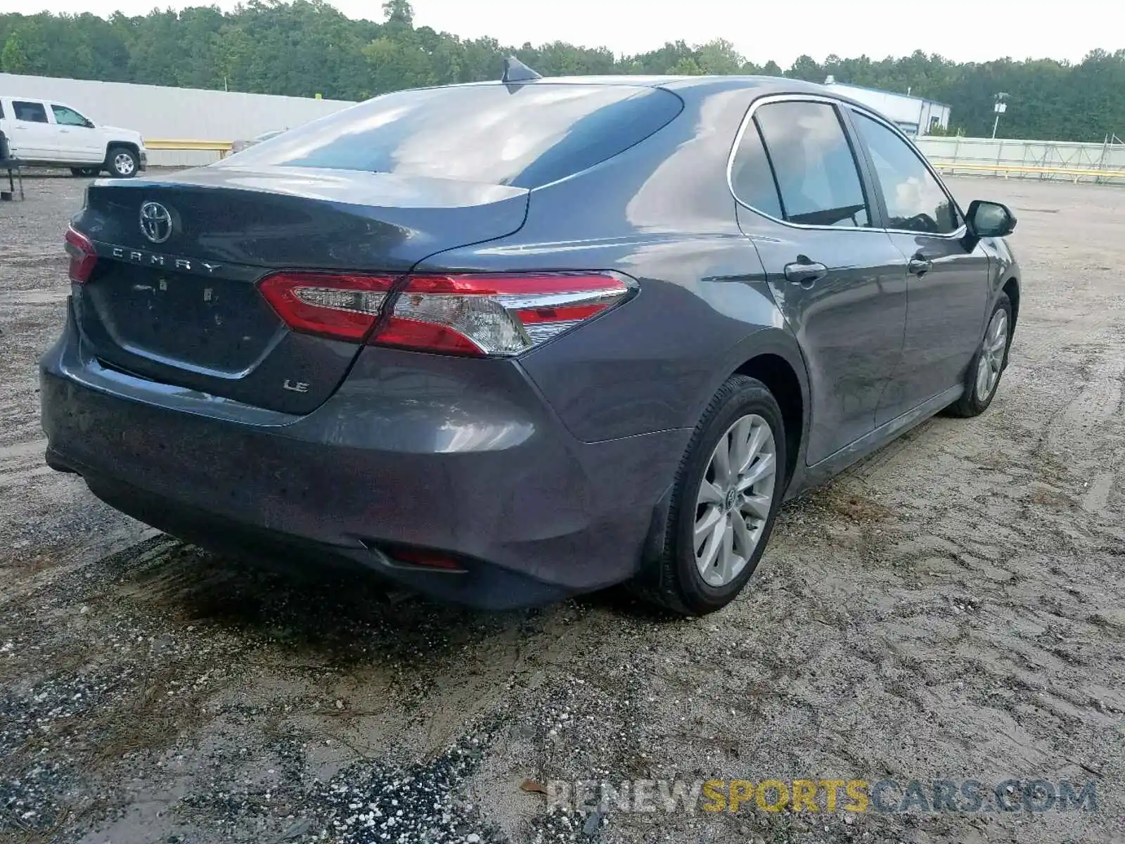 4 Photograph of a damaged car 4T1B11HKXKU232923 TOYOTA CAMRY 2019