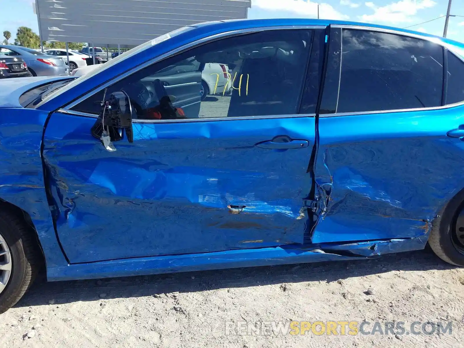 9 Photograph of a damaged car 4T1B11HKXKU233635 TOYOTA CAMRY 2019