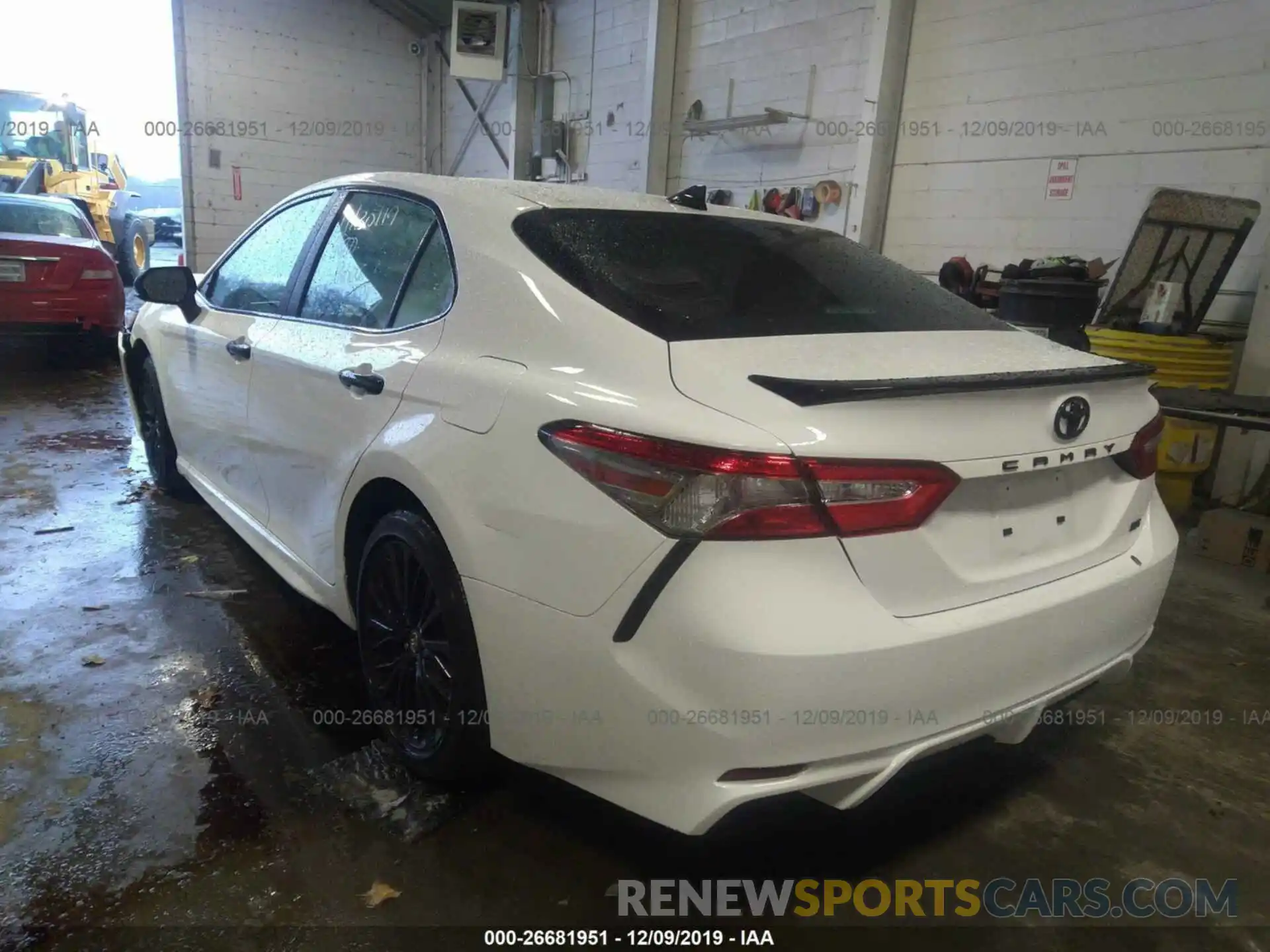 3 Photograph of a damaged car 4T1B11HKXKU234025 TOYOTA CAMRY 2019