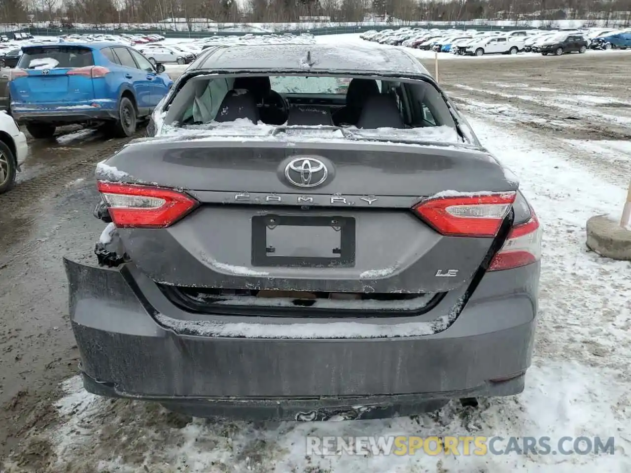 6 Photograph of a damaged car 4T1B11HKXKU235417 TOYOTA CAMRY 2019