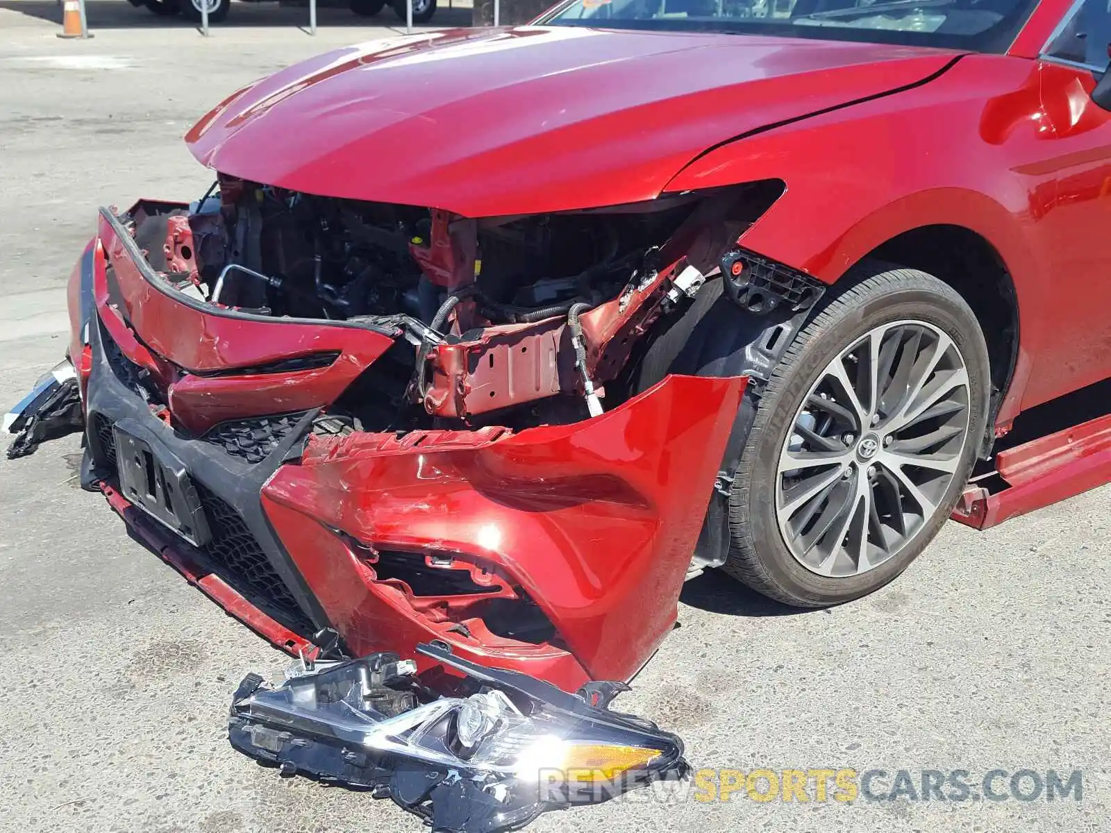 9 Photograph of a damaged car 4T1B11HKXKU235501 TOYOTA CAMRY 2019