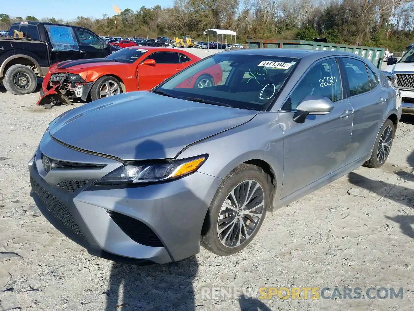 2 Photograph of a damaged car 4T1B11HKXKU235661 TOYOTA CAMRY 2019