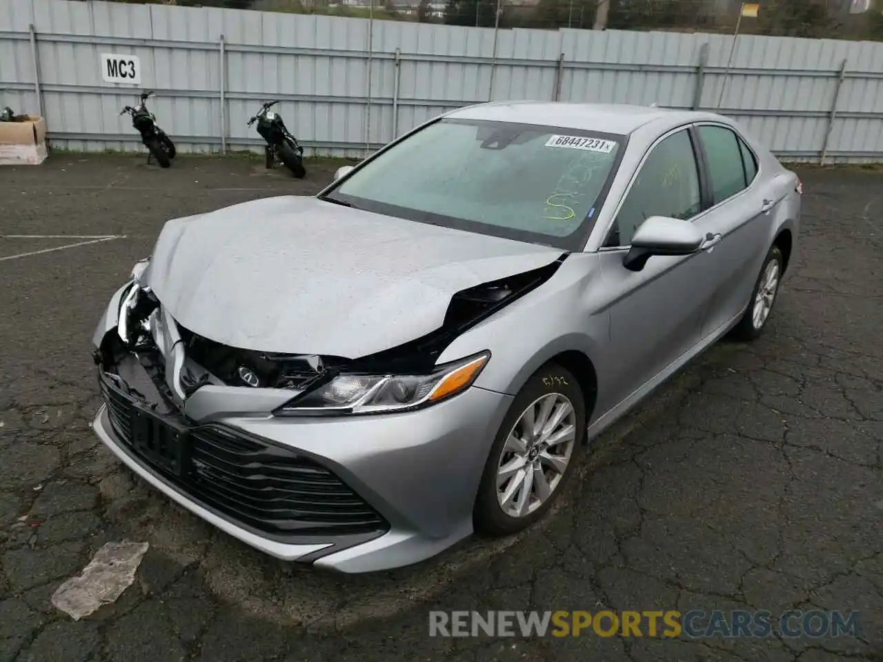 2 Photograph of a damaged car 4T1B11HKXKU236003 TOYOTA CAMRY 2019