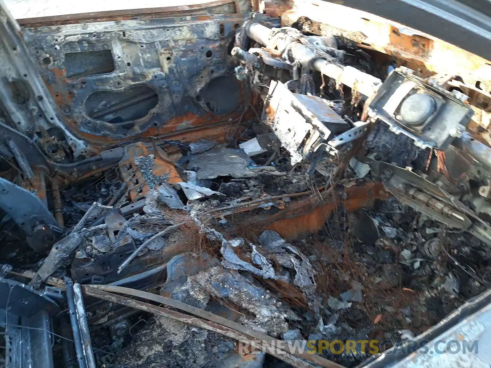 5 Photograph of a damaged car 4T1B11HKXKU237197 TOYOTA CAMRY 2019