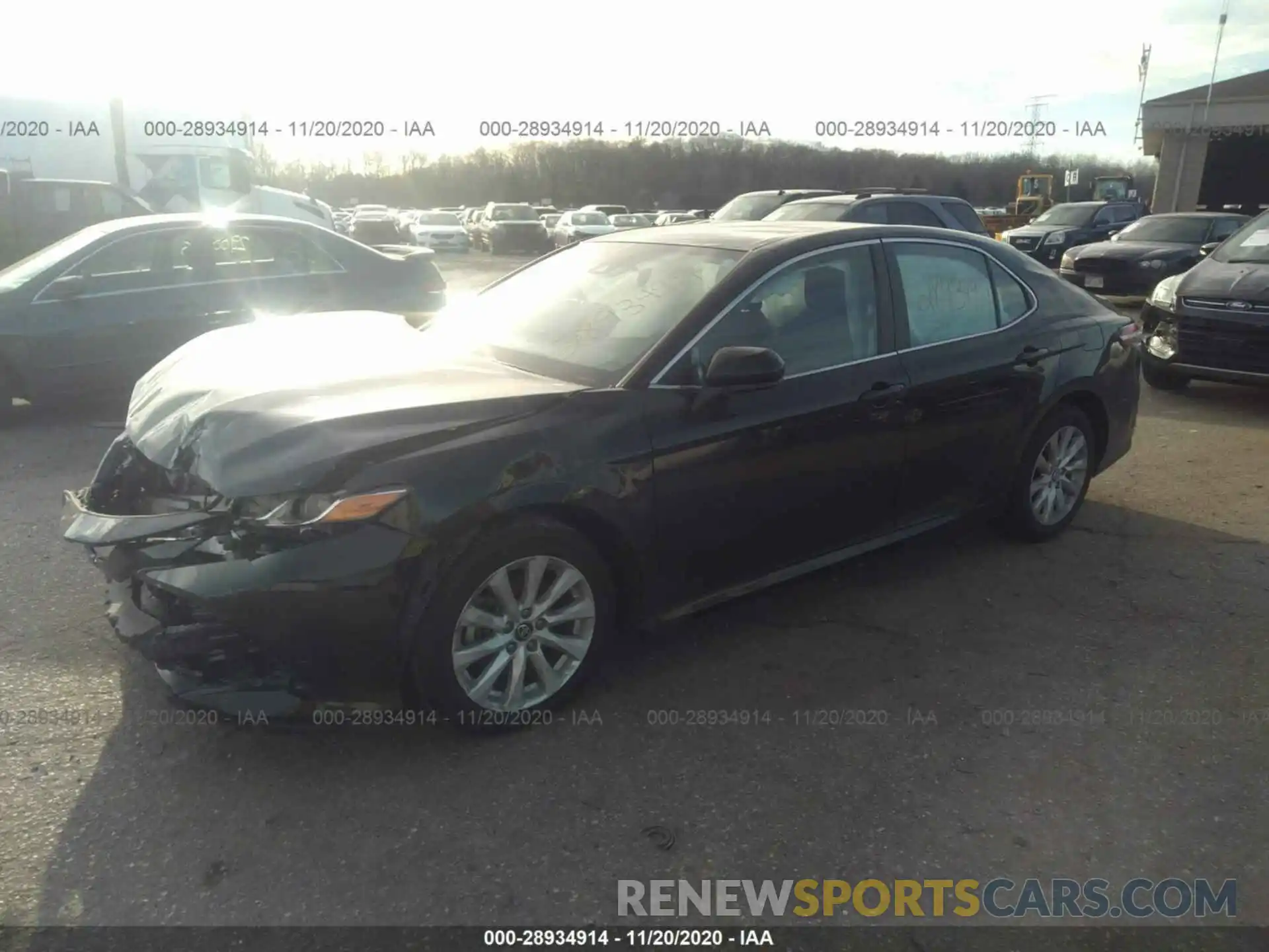 2 Photograph of a damaged car 4T1B11HKXKU237328 TOYOTA CAMRY 2019