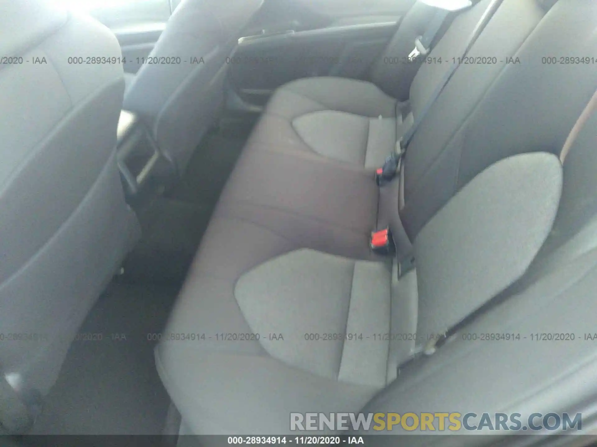 8 Photograph of a damaged car 4T1B11HKXKU237328 TOYOTA CAMRY 2019