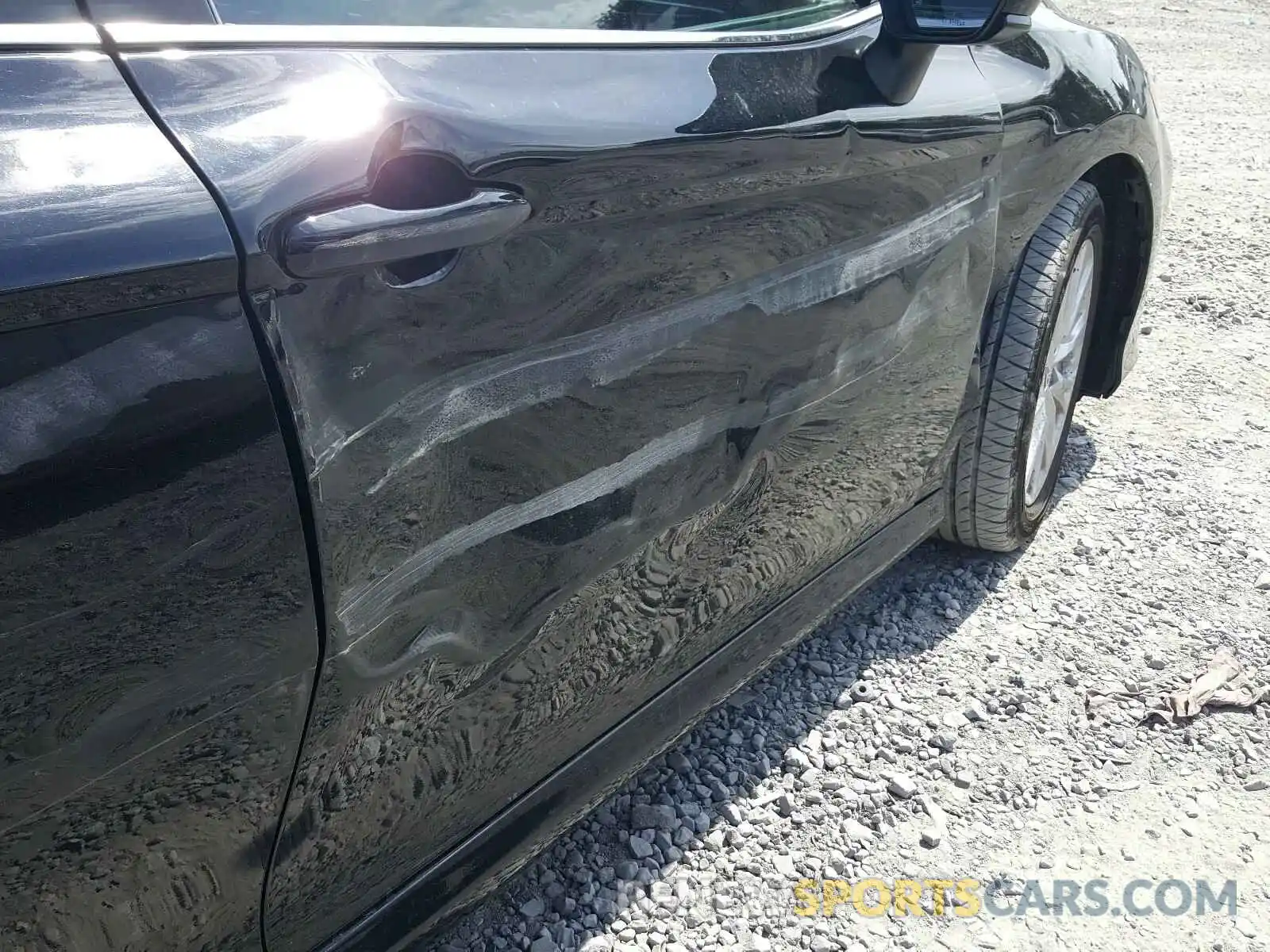 9 Photograph of a damaged car 4T1B11HKXKU238186 TOYOTA CAMRY 2019