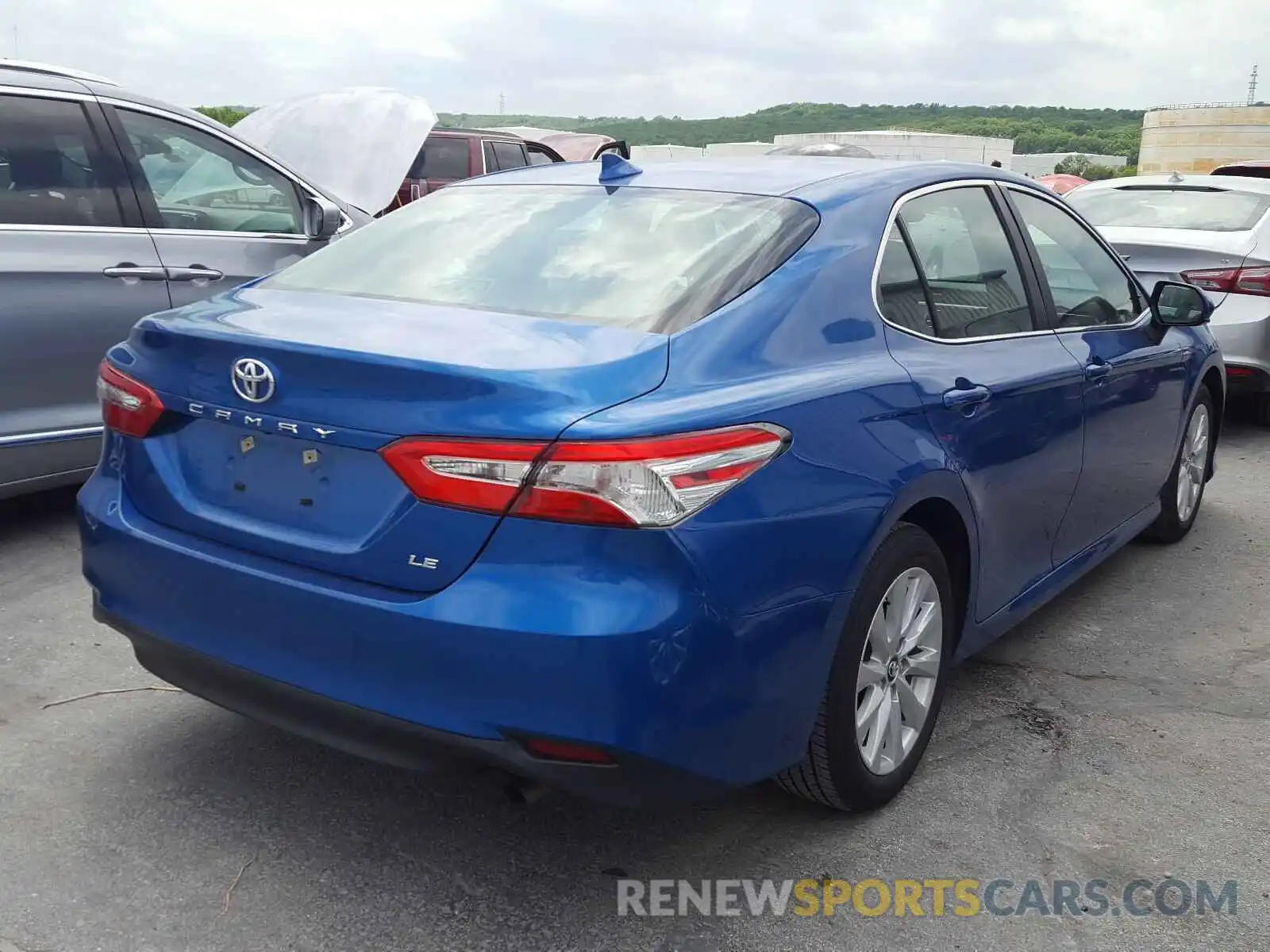 4 Photograph of a damaged car 4T1B11HKXKU238320 TOYOTA CAMRY 2019