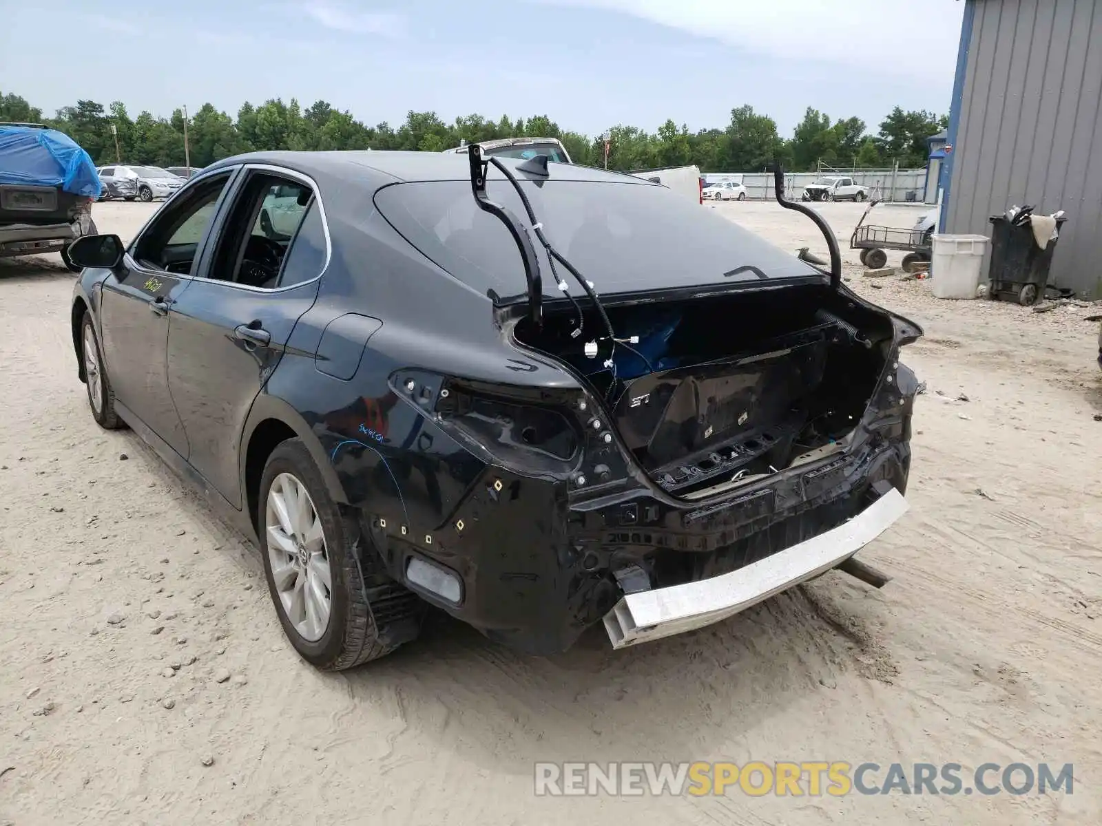 3 Photograph of a damaged car 4T1B11HKXKU238687 TOYOTA CAMRY 2019