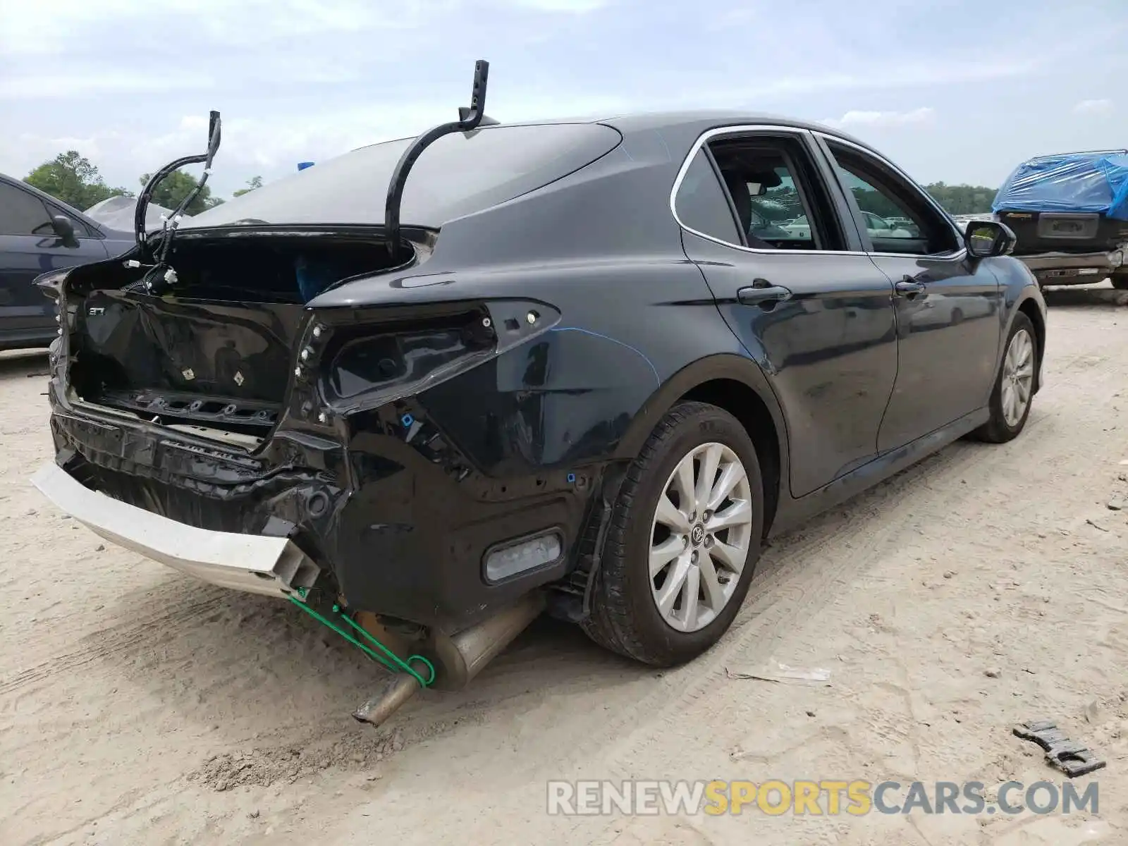 4 Photograph of a damaged car 4T1B11HKXKU238687 TOYOTA CAMRY 2019