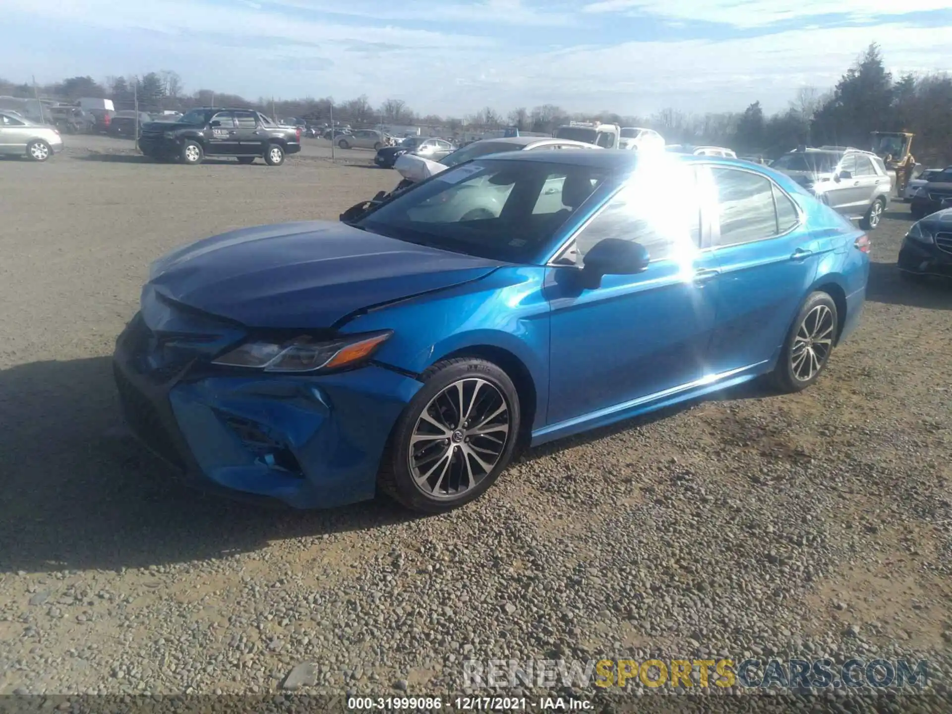 2 Photograph of a damaged car 4T1B11HKXKU239063 TOYOTA CAMRY 2019