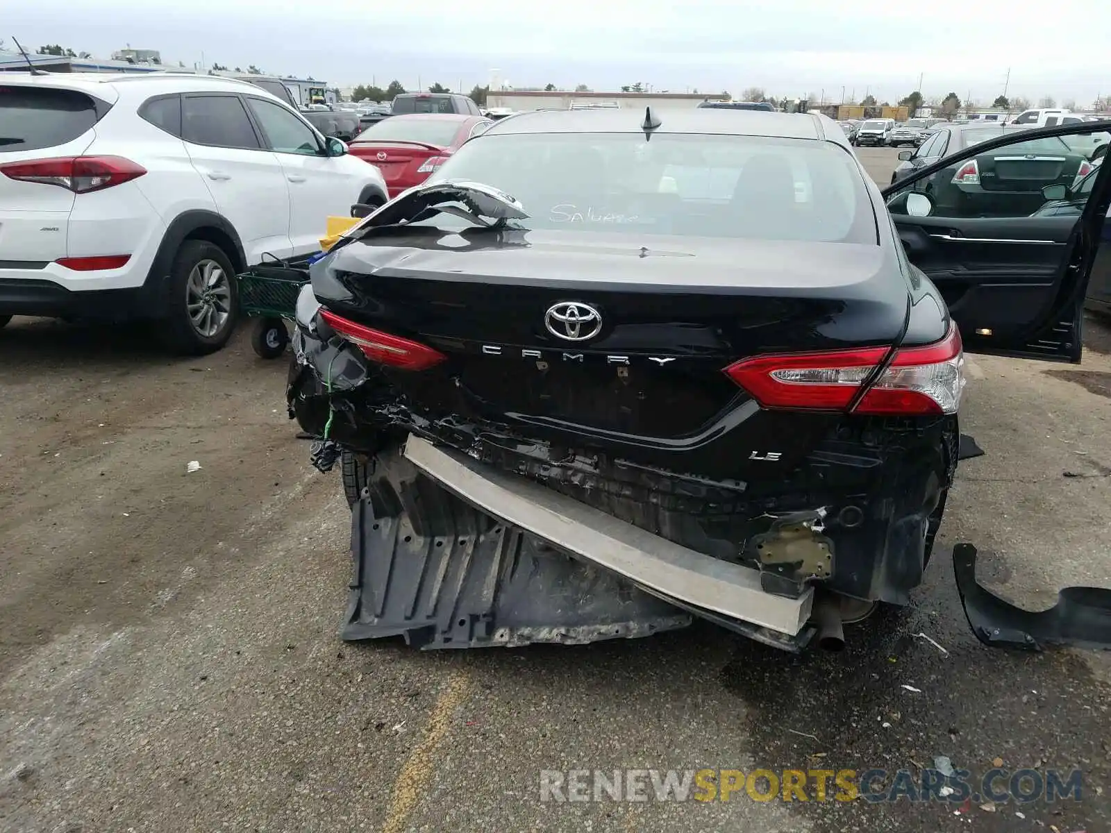 9 Фотография поврежденного автомобиля 4T1B11HKXKU239127 TOYOTA CAMRY 2019