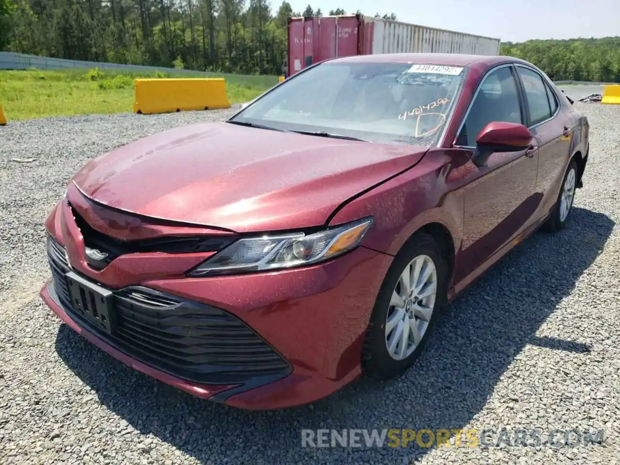 2 Photograph of a damaged car 4T1B11HKXKU239340 TOYOTA CAMRY 2019