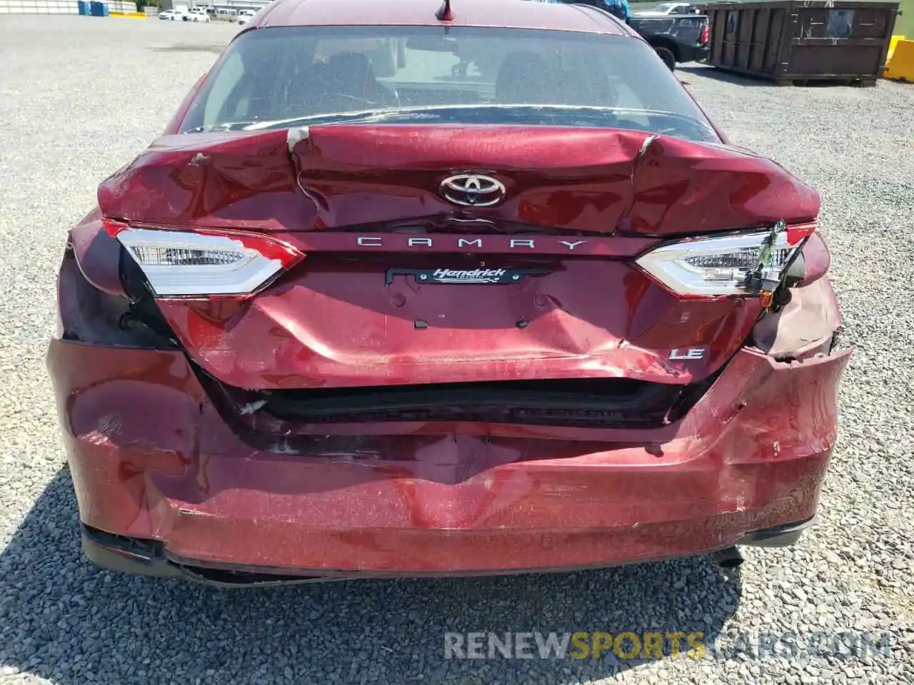 9 Photograph of a damaged car 4T1B11HKXKU239340 TOYOTA CAMRY 2019