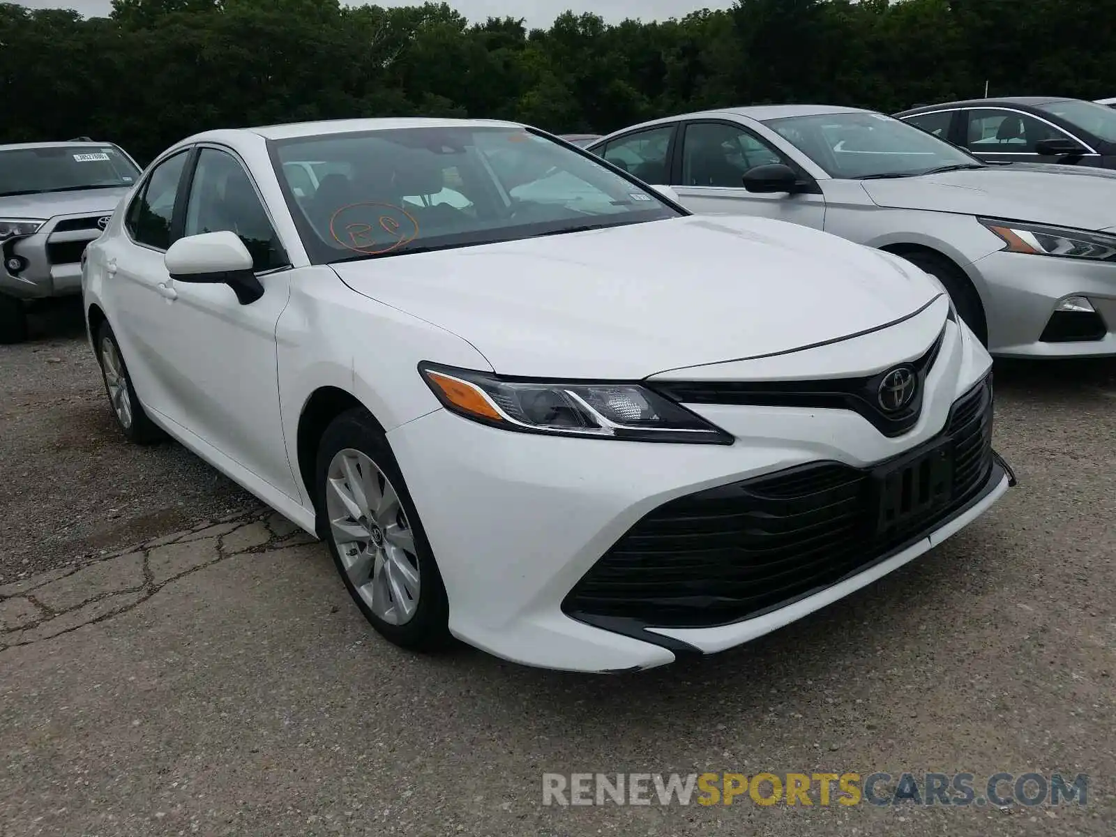 1 Photograph of a damaged car 4T1B11HKXKU240391 TOYOTA CAMRY 2019