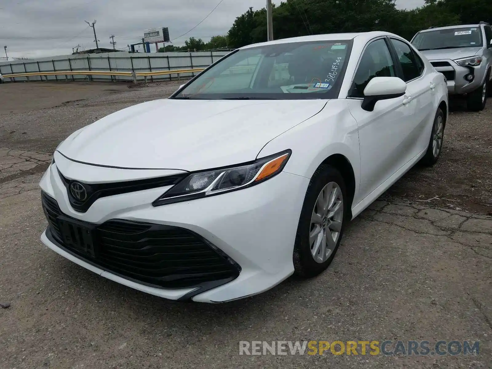 2 Photograph of a damaged car 4T1B11HKXKU240391 TOYOTA CAMRY 2019