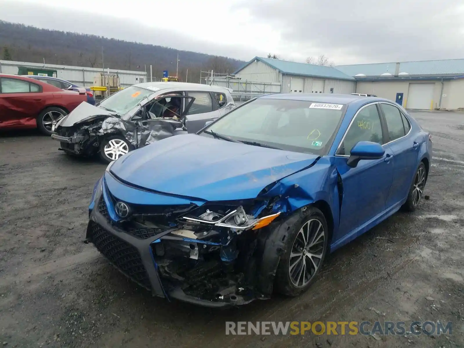 2 Photograph of a damaged car 4T1B11HKXKU240469 TOYOTA CAMRY 2019