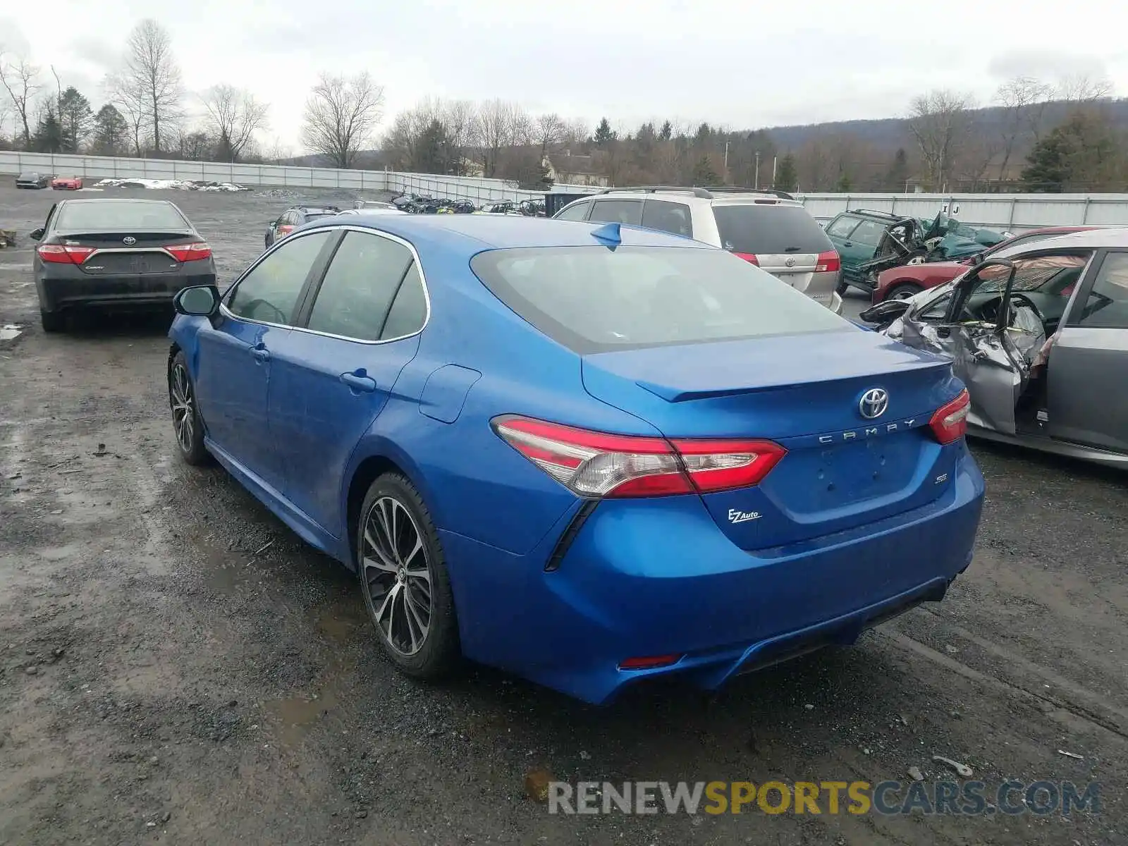 3 Photograph of a damaged car 4T1B11HKXKU240469 TOYOTA CAMRY 2019