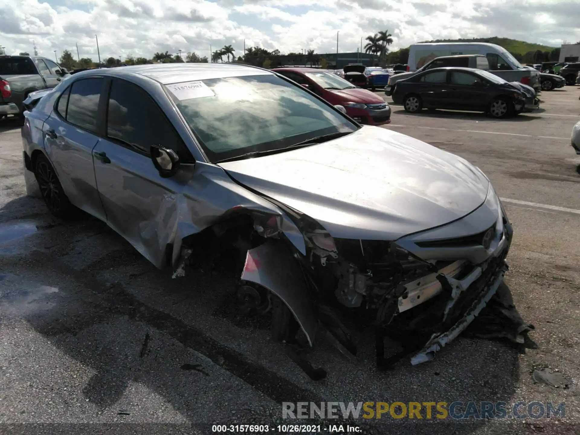 1 Photograph of a damaged car 4T1B11HKXKU241542 TOYOTA CAMRY 2019