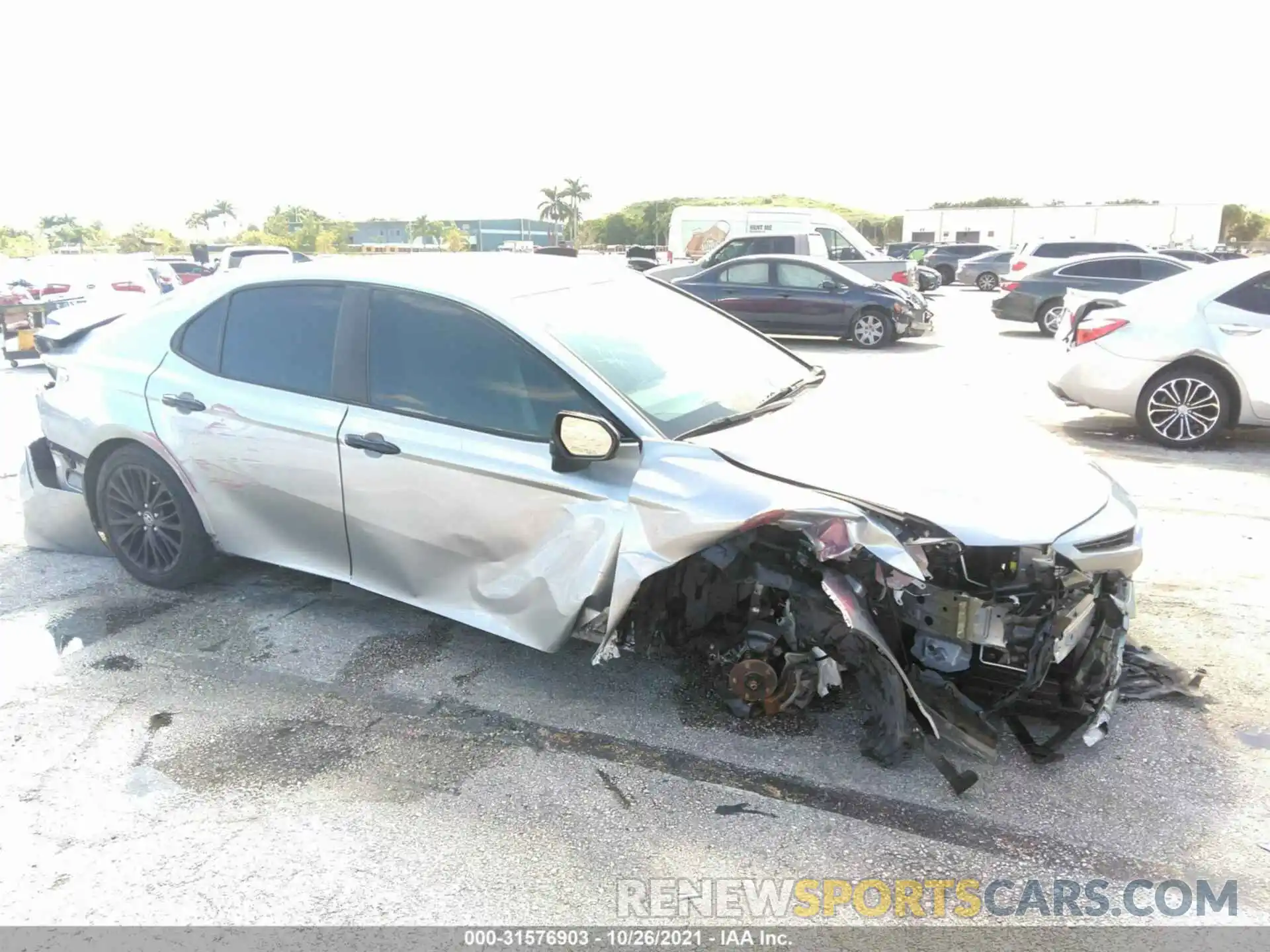 6 Photograph of a damaged car 4T1B11HKXKU241542 TOYOTA CAMRY 2019