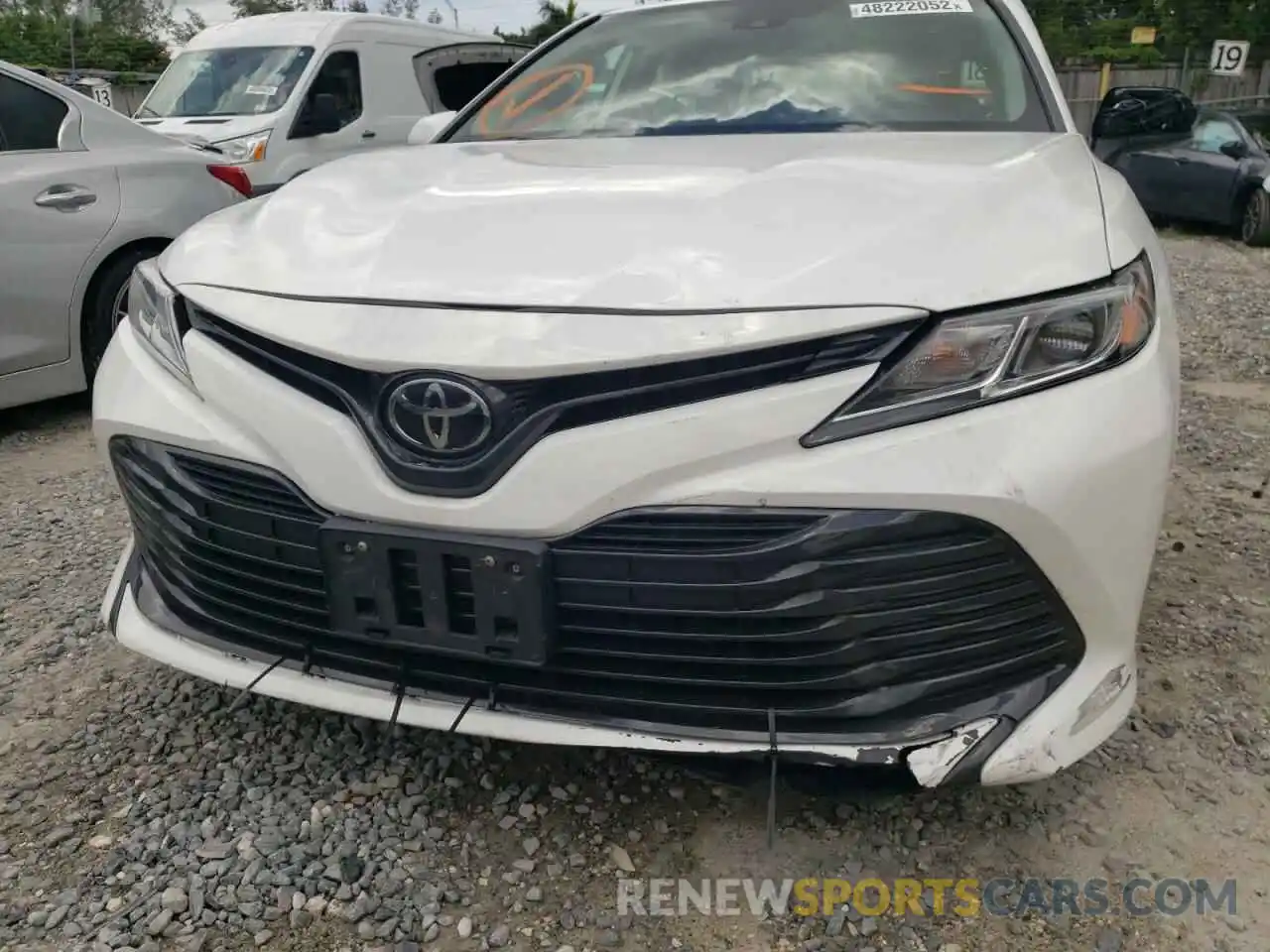 9 Photograph of a damaged car 4T1B11HKXKU241699 TOYOTA CAMRY 2019